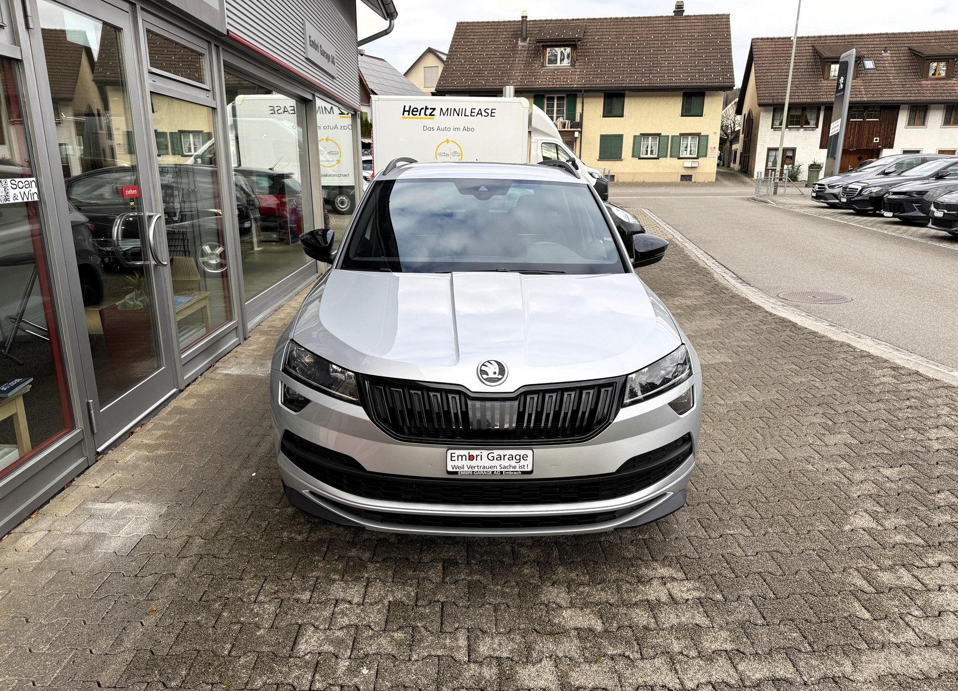 SKODA Karoq 2.0 TDI SCR SportLine 4x4 DSG-image-1