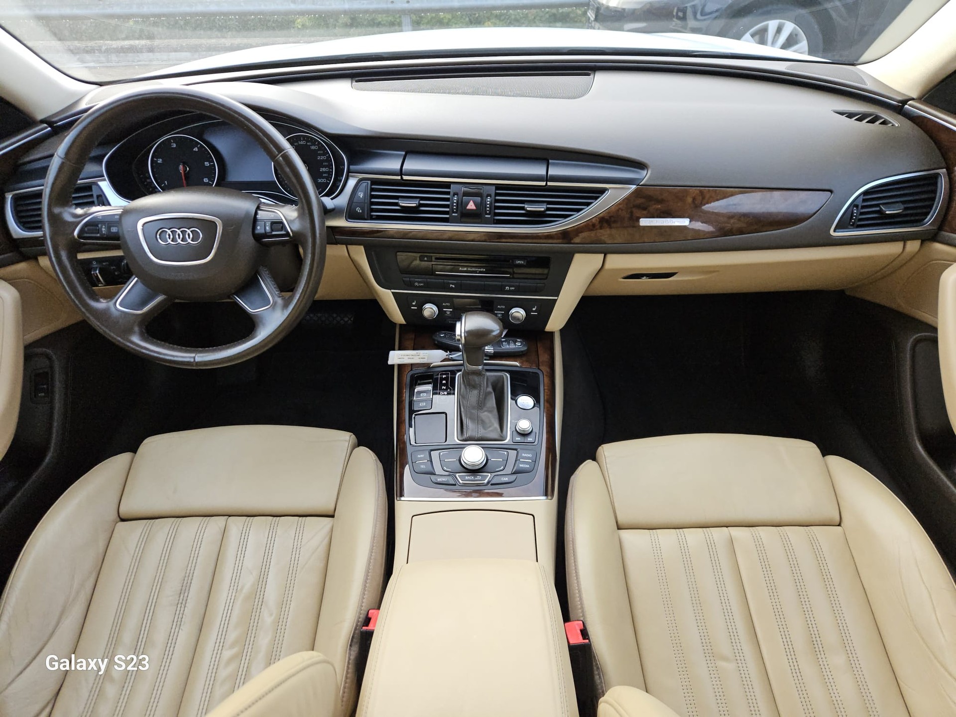 AUDI A6 Limousine 3.0 TDI V6 quattro S-tronic-image-7
