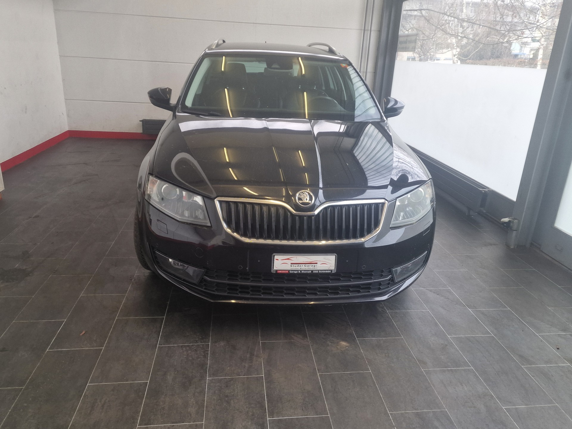 SKODA Octavia Combi 1.6 TDI Swiss Edition DSG-image-0