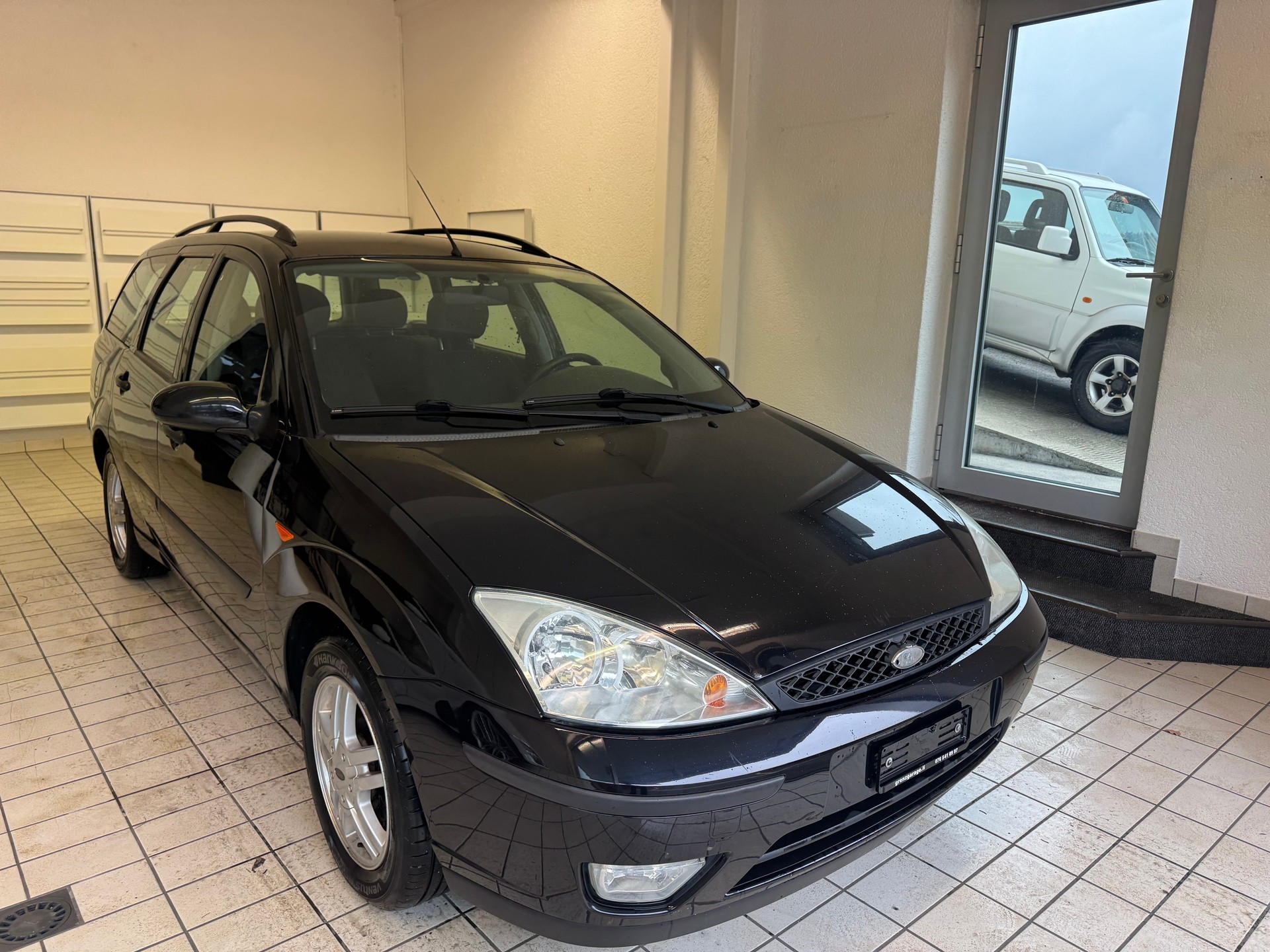 FORD Focus 1.6i 16V Carving-image-2