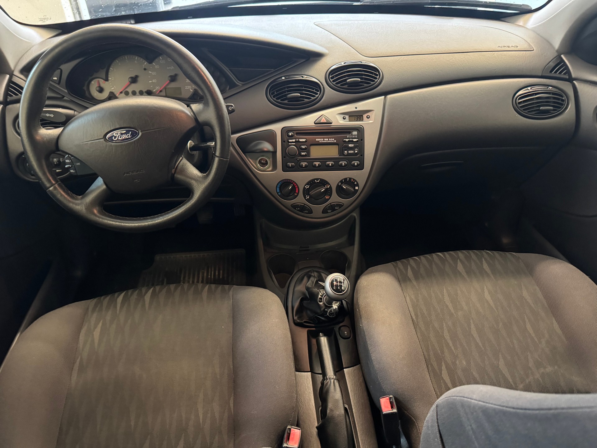 FORD Focus 1.6i 16V Carving-image-7