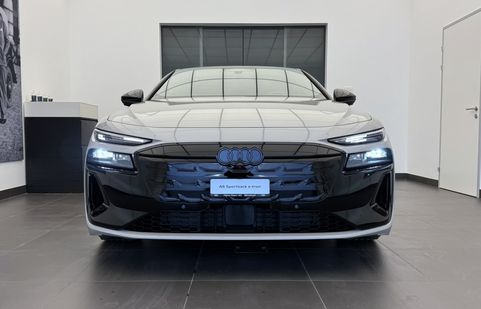 AUDI A6 Sportback e-tron quattro-image-1