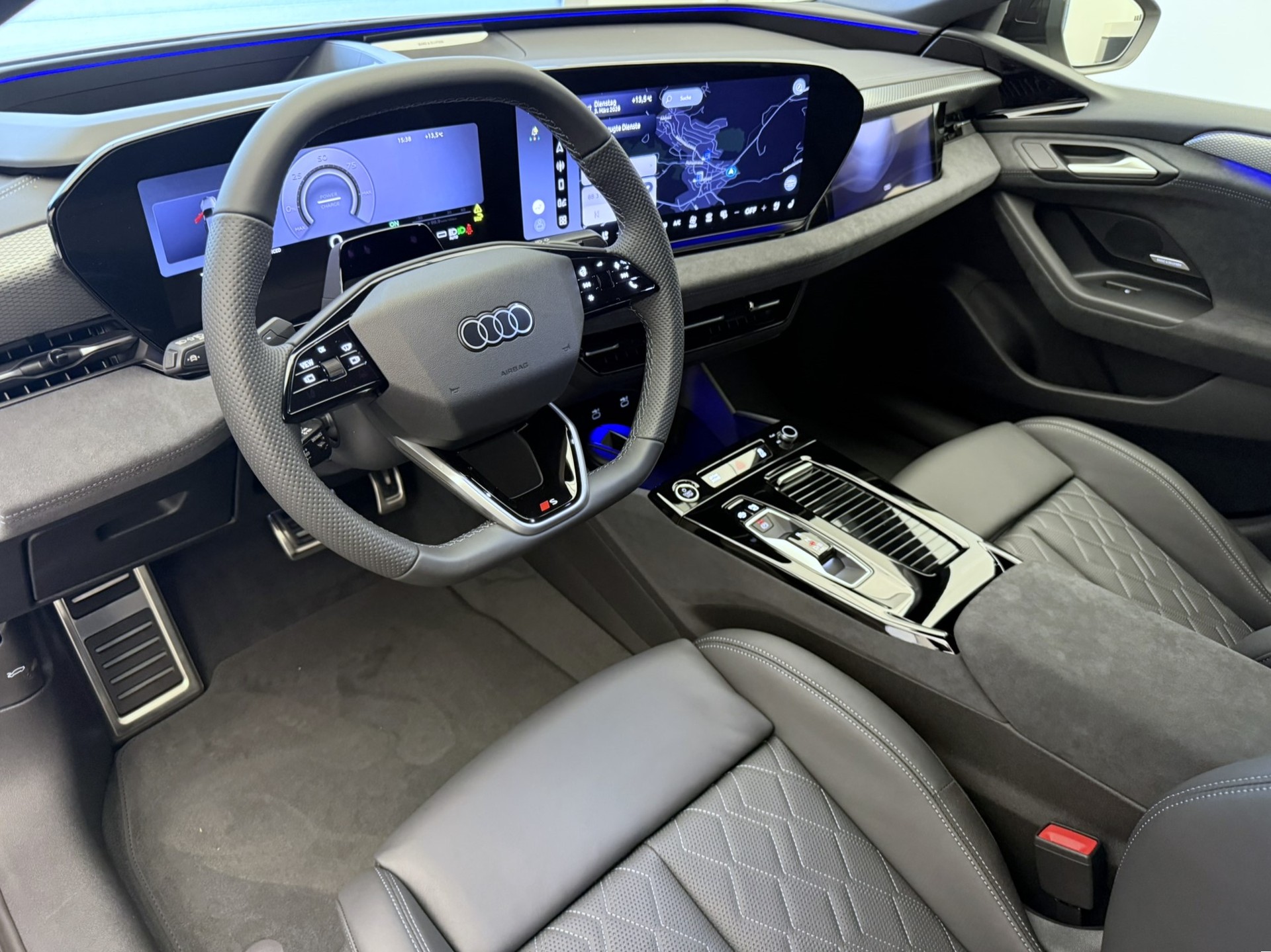 AUDI A6 Sportback e-tron quattro-image-6