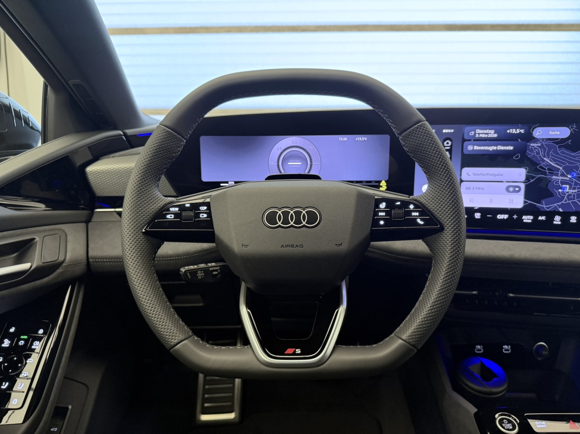 AUDI A6 Sportback e-tron quattro-image-7