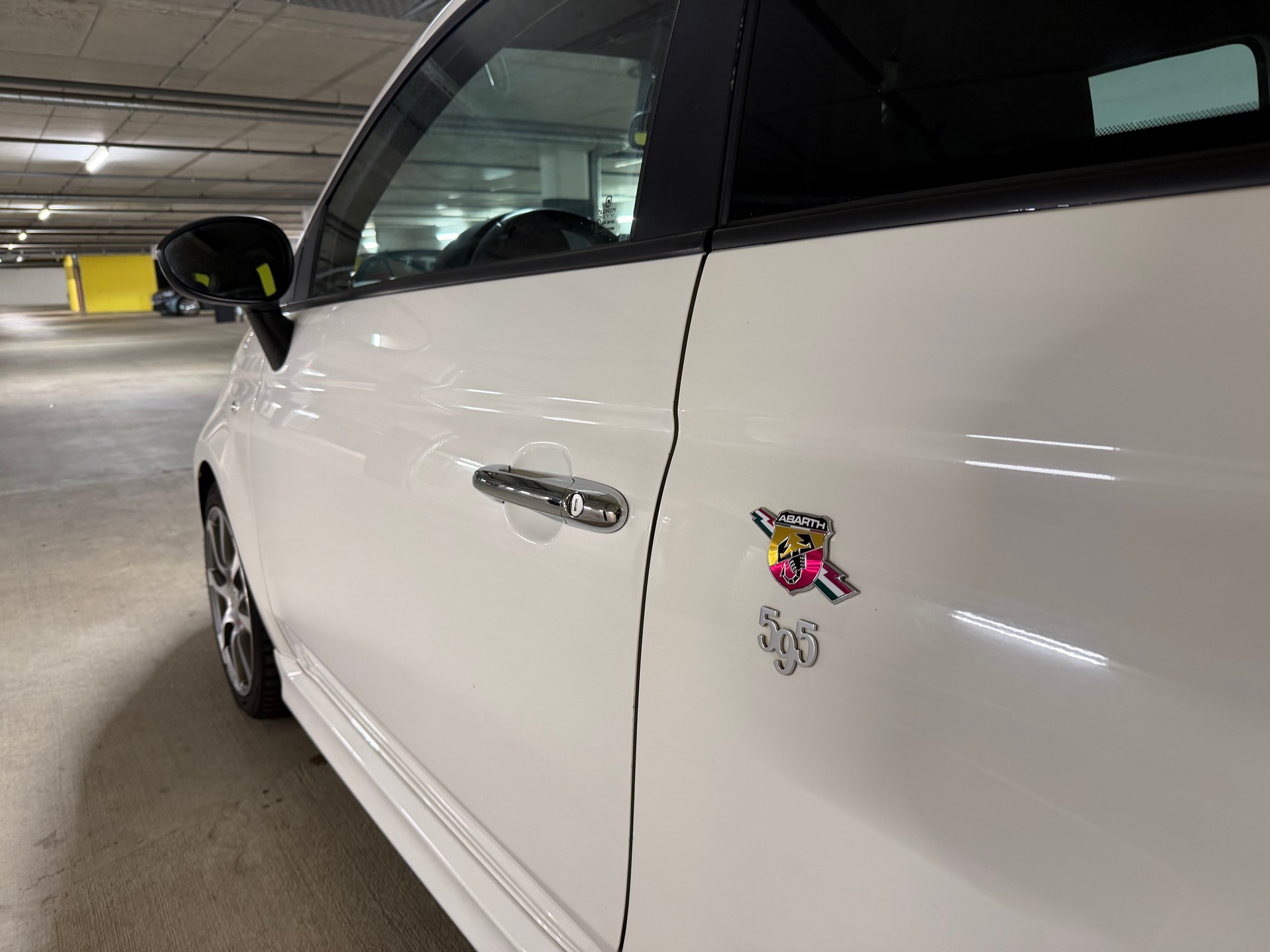 FIAT 595 1.4 16V Turbo Abarth Turismo-image-10