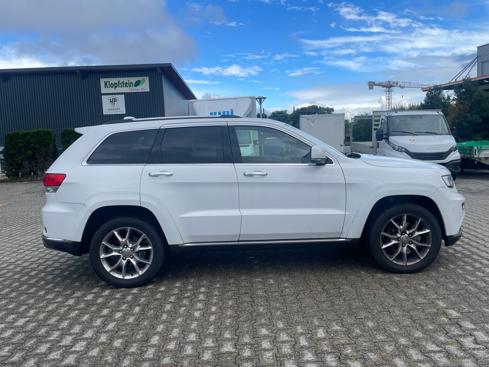 JEEP Grand Cherokee 3.0 CRD Summit Automatic-image-6
