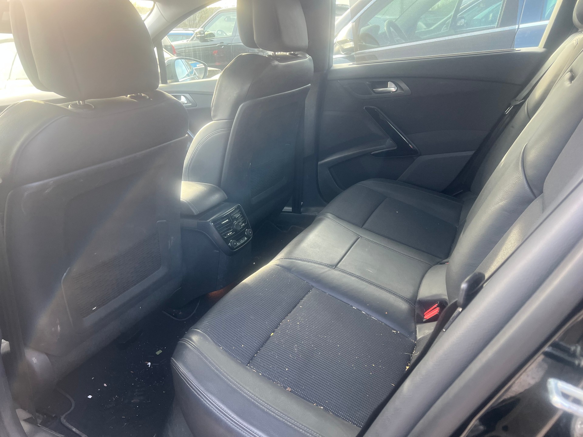 PEUGEOT 508 1.6 16V T Allure-image-4
