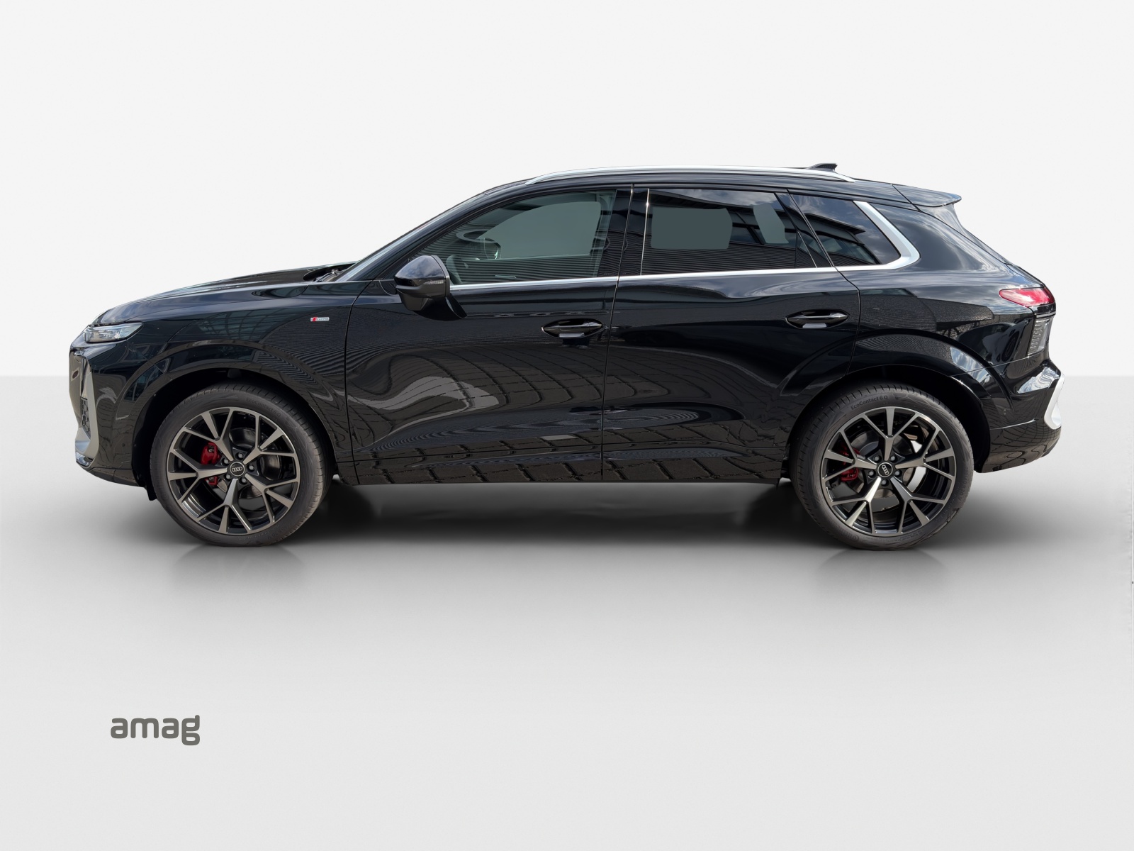 AUDI Q3 SUV 110 kW TFSI S tronic-image-1