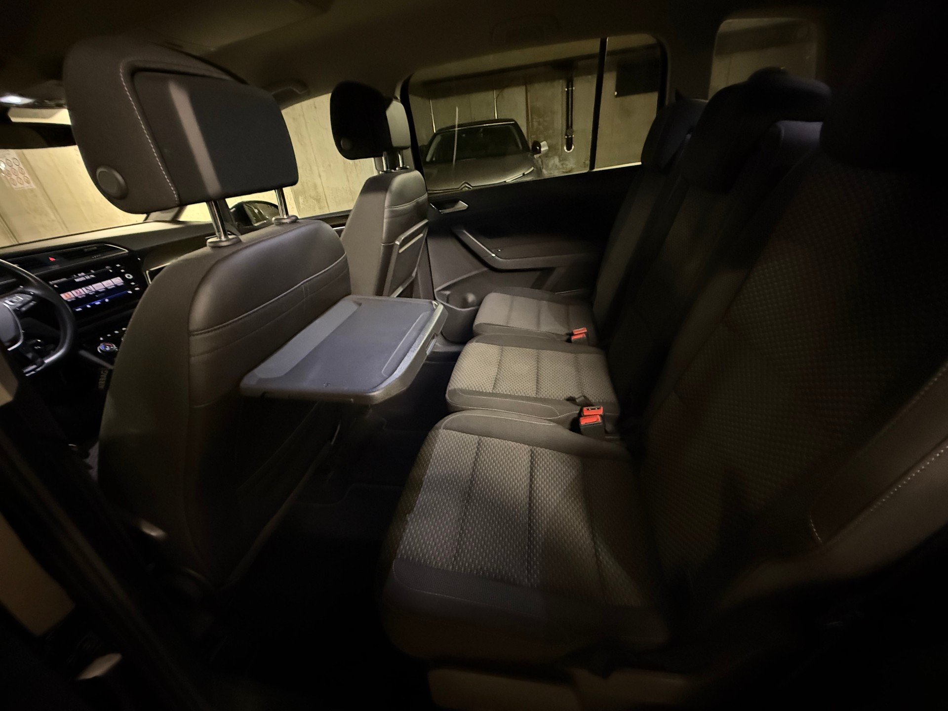 VW Touran 2.0 TDI BlueMotion Technology Comfortline DSG-image-8