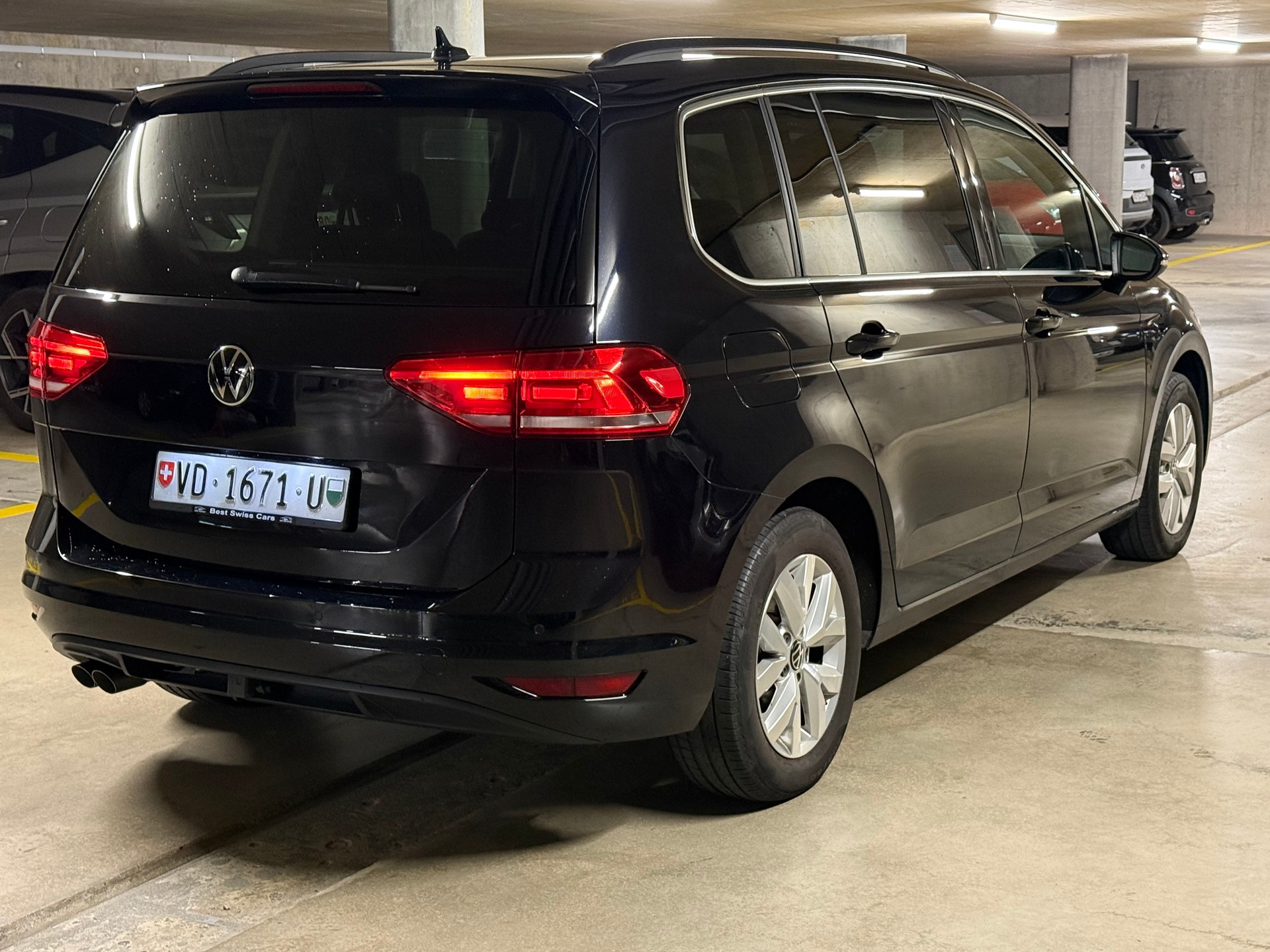 VW Touran 2.0 TDI BlueMotion Technology Comfortline DSG-image-9