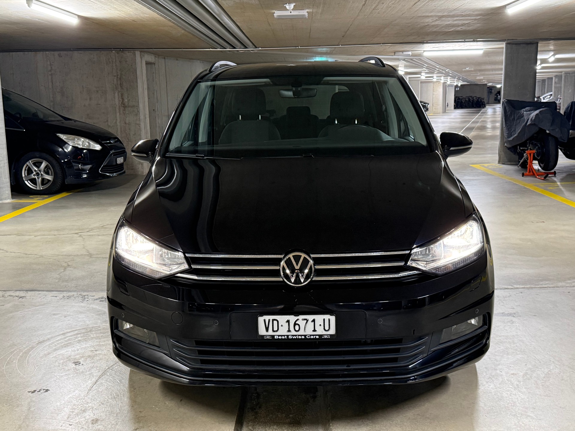 VW Touran 2.0 TDI BlueMotion Technology Comfortline DSG-image-1