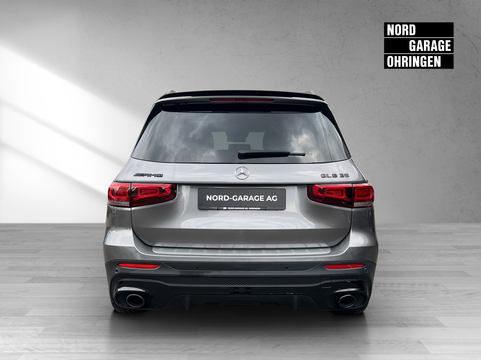 MERCEDES-BENZ GLB 35 AMG 4 MATIC-showroom-element-3