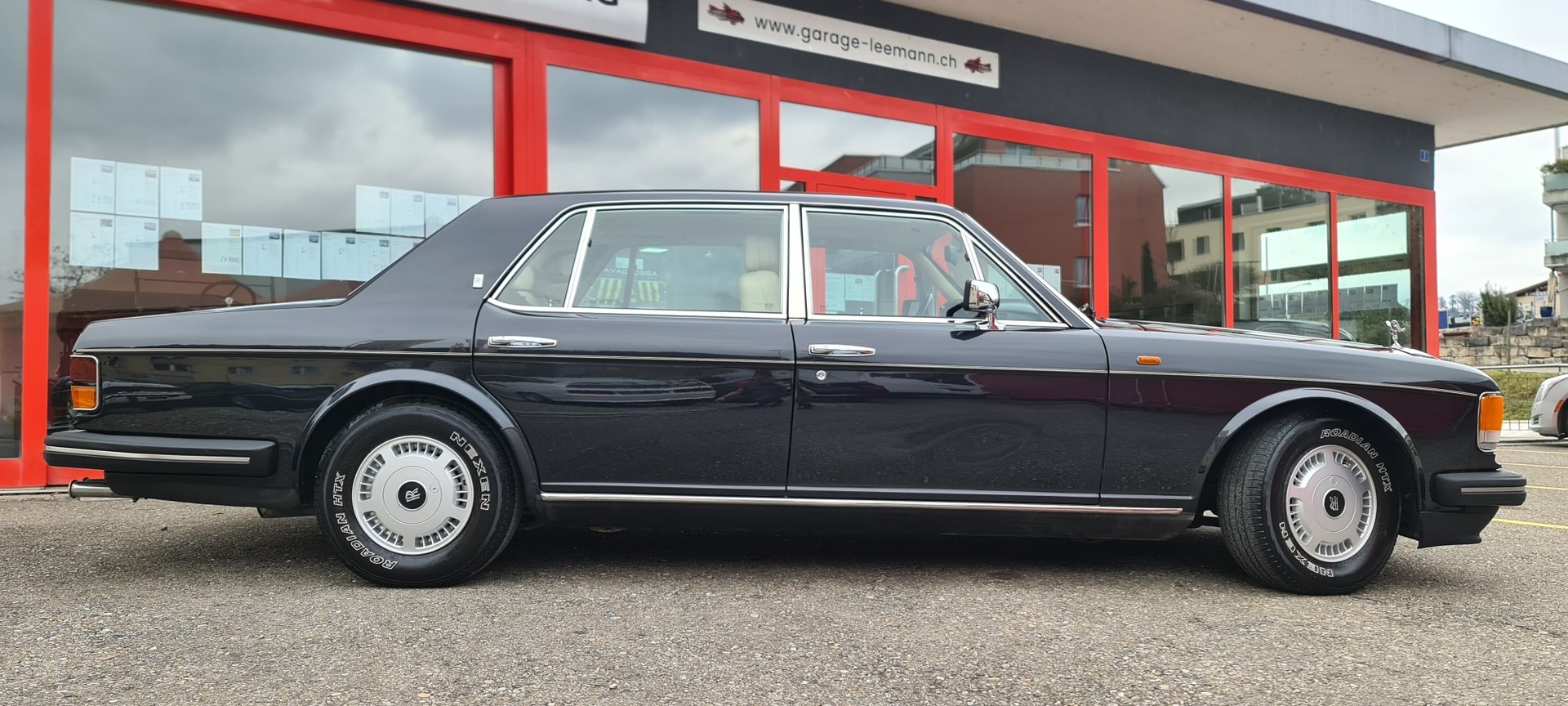 ROLLS-ROYCE Flying Spur , Nummer 21. von 50. Bentley Motor 6.8 Liter-showroom-element-1