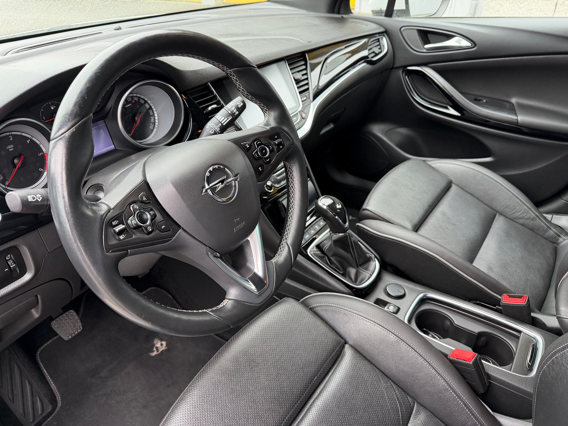 OPEL Astra Sports Tourer 1.6 CDTi BiTurbo Excellence-image-6
