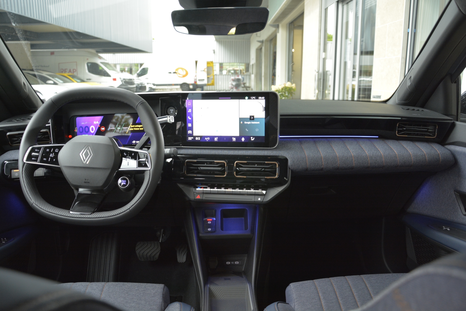 RENAULT R4 E-TECH ELECTRIC techno 150PS-image-5