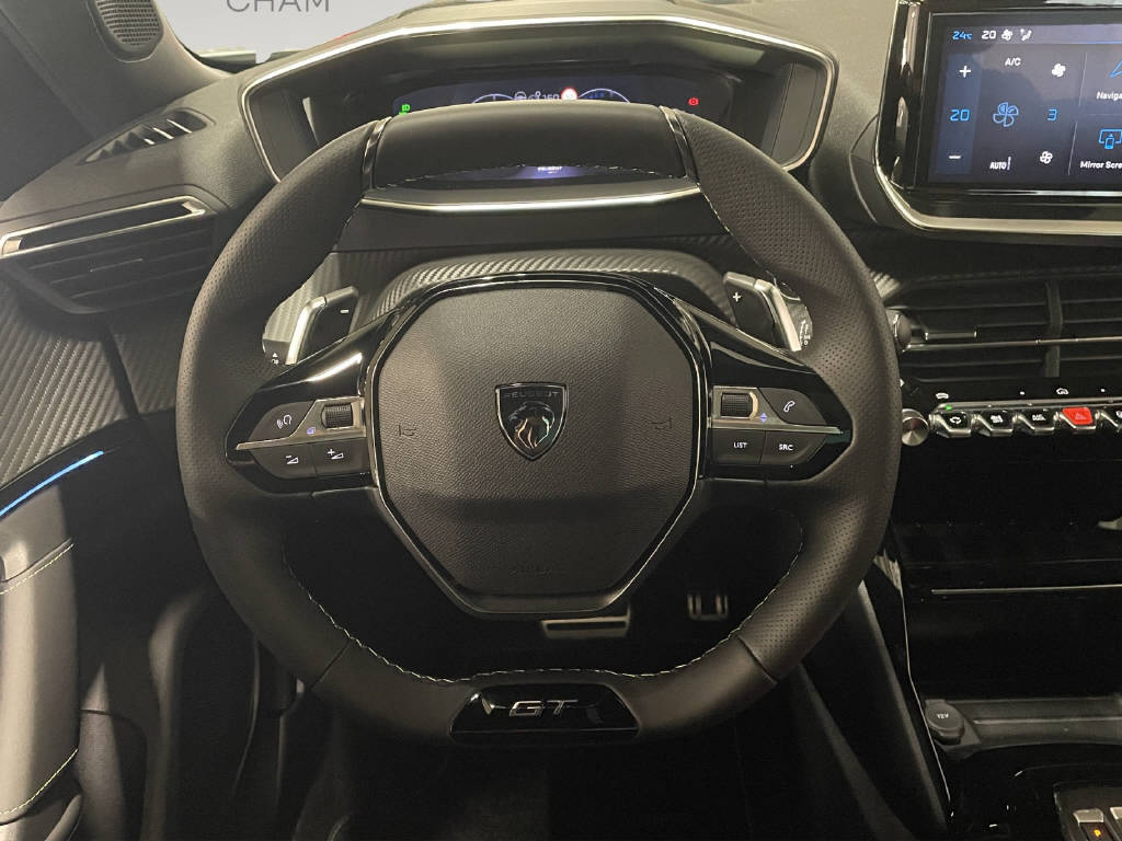 PEUGEOT 2008 1.2 Hybrid 145 GT-image-6