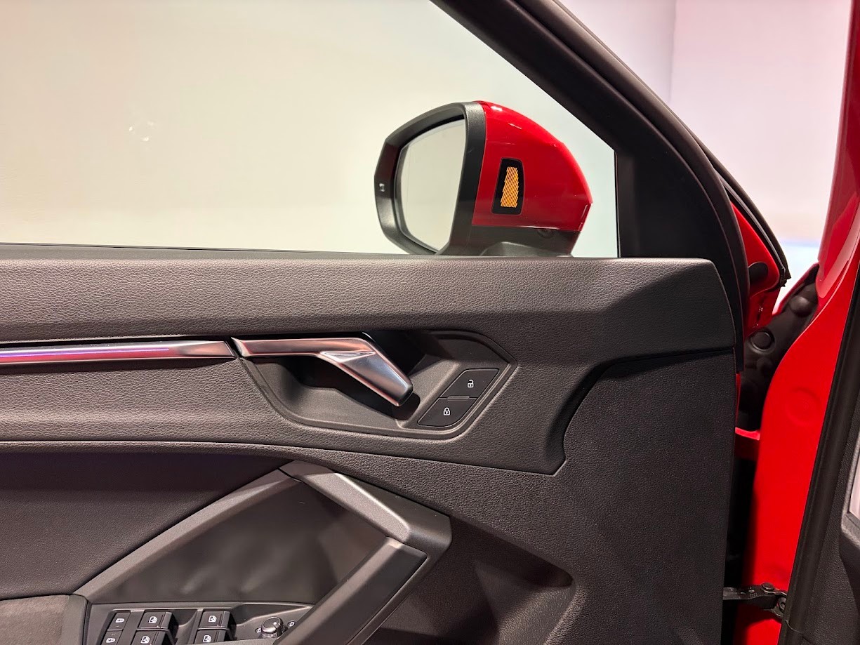 AUDI RS Q3 Sportback quattro S tronic-image-7