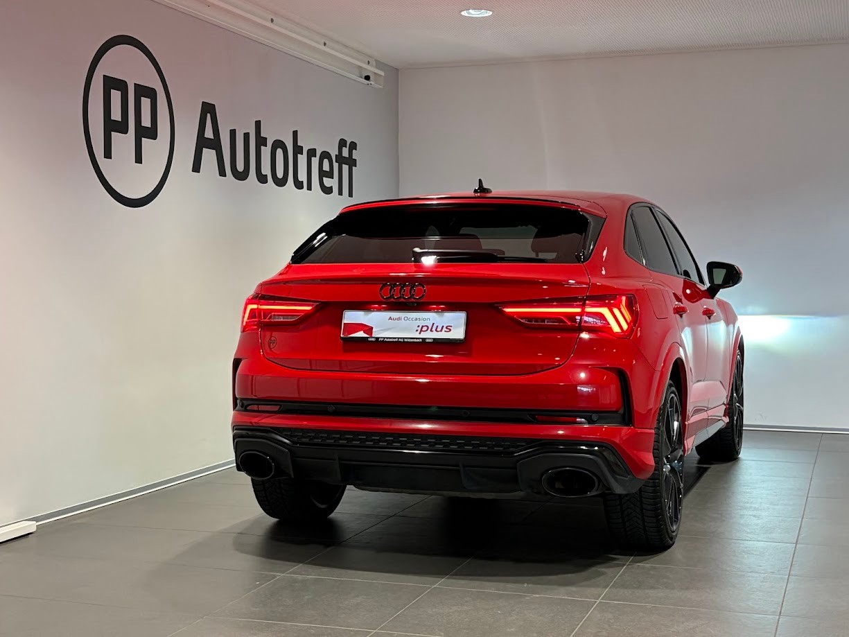 AUDI RS Q3 Sportback quattro S tronic-image-13