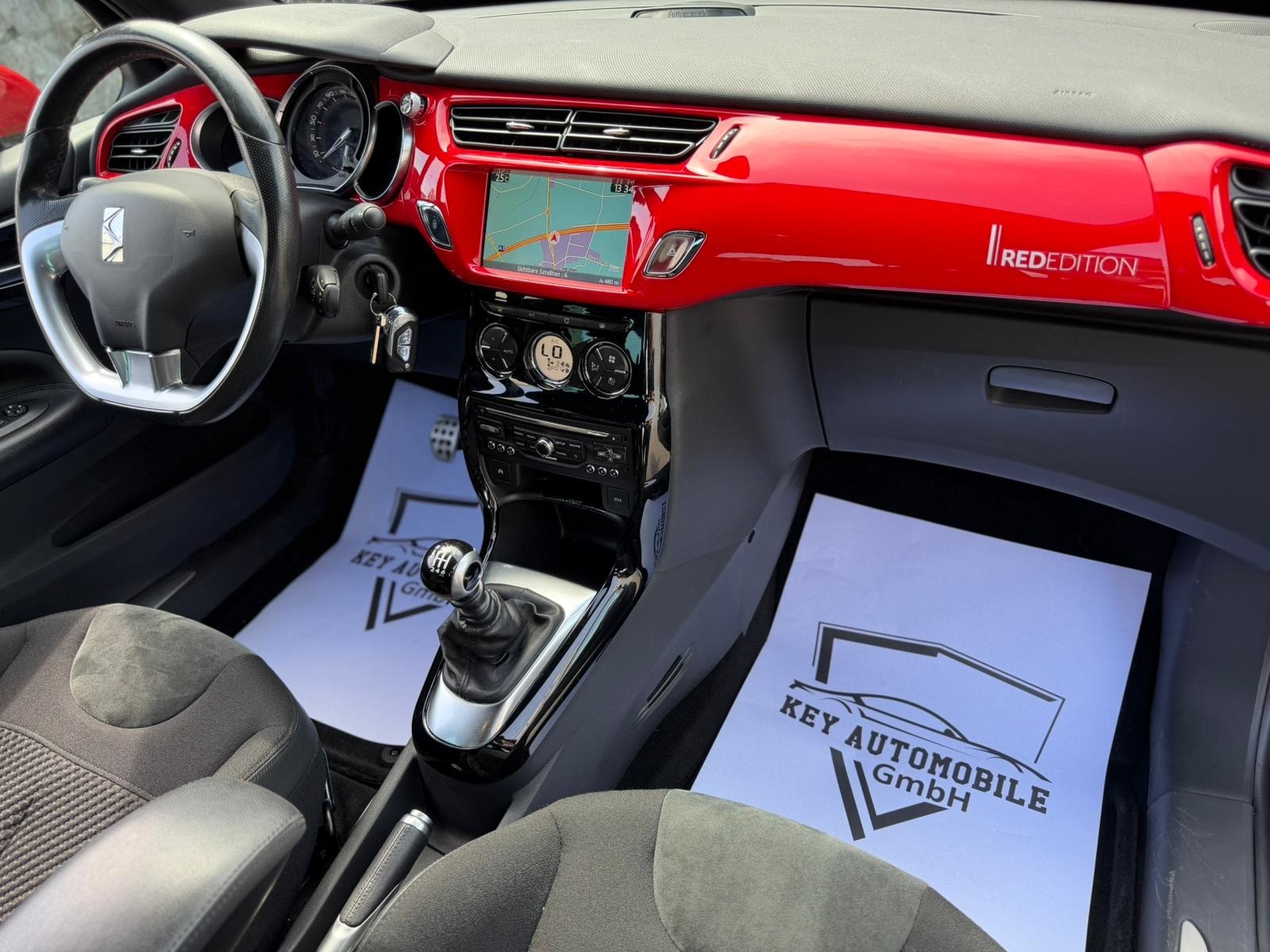 DS AUTOMOBILES DS3 1.6 THP Red Edition-image-8
