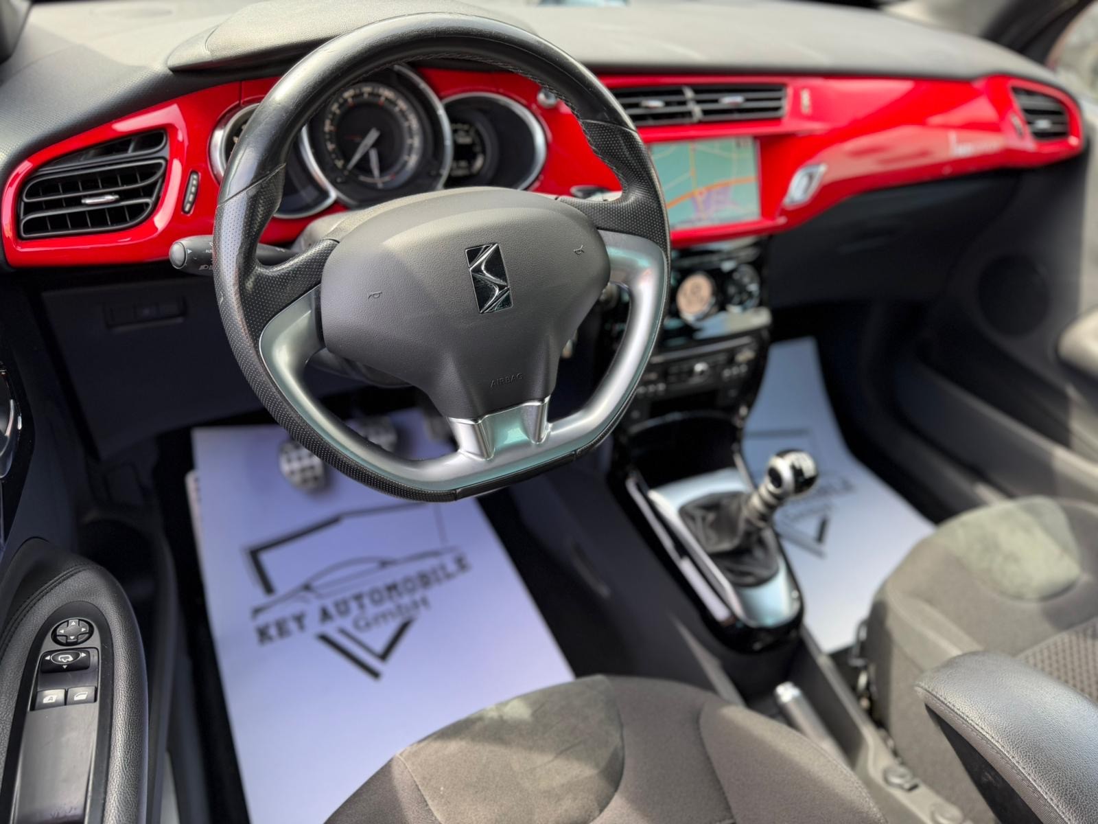 DS AUTOMOBILES DS3 1.6 THP Red Edition-image-6