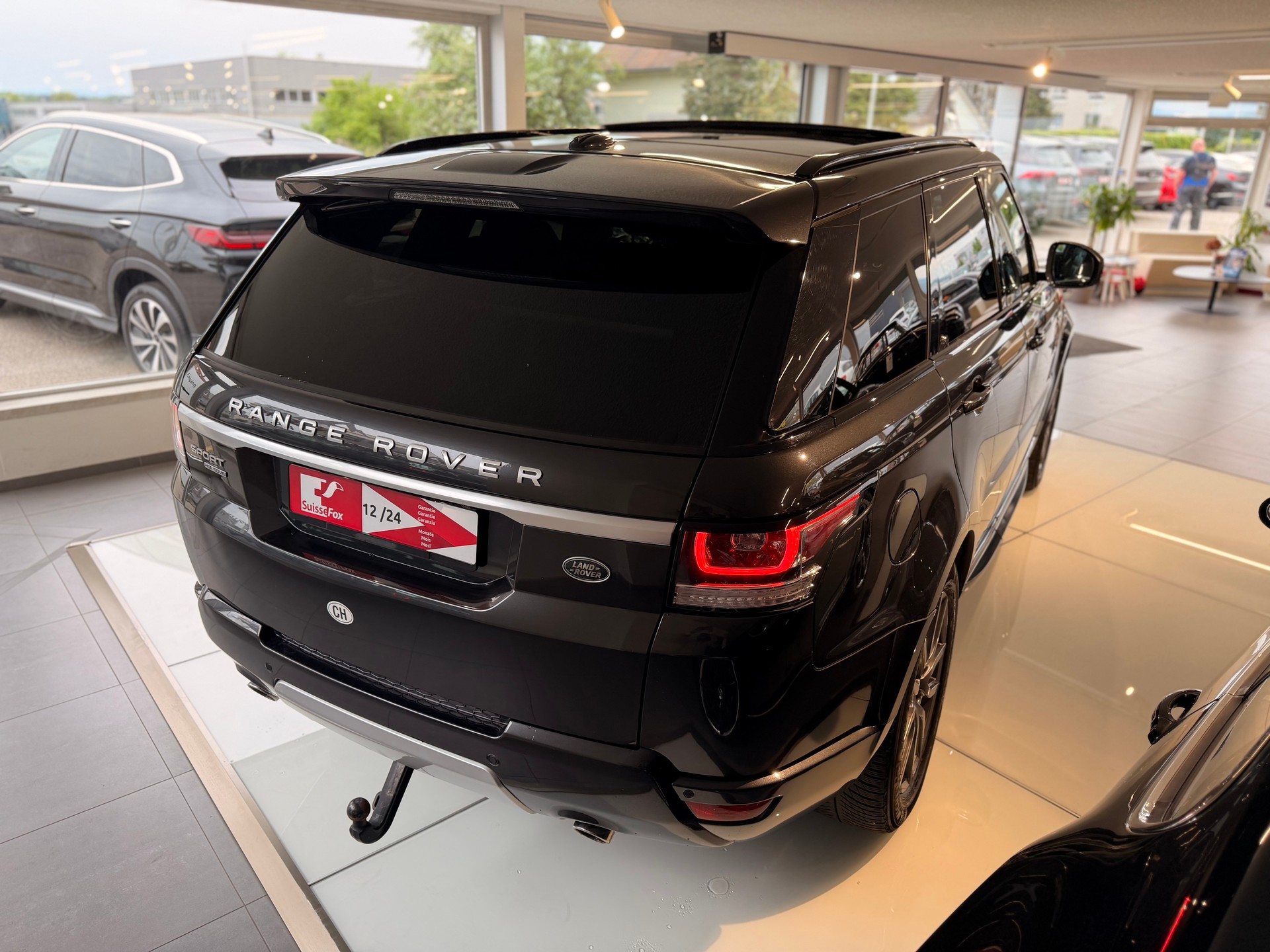 LAND ROVER Range Rover Sport 3.0 SDV6 SE Automatic 7-Sitzer-image-4