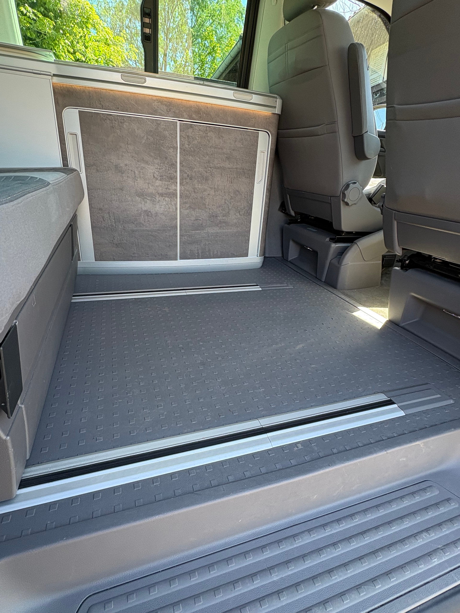 VW 2.0 TDI 150 Ocean Edition Liberty DSG 4m-image-9