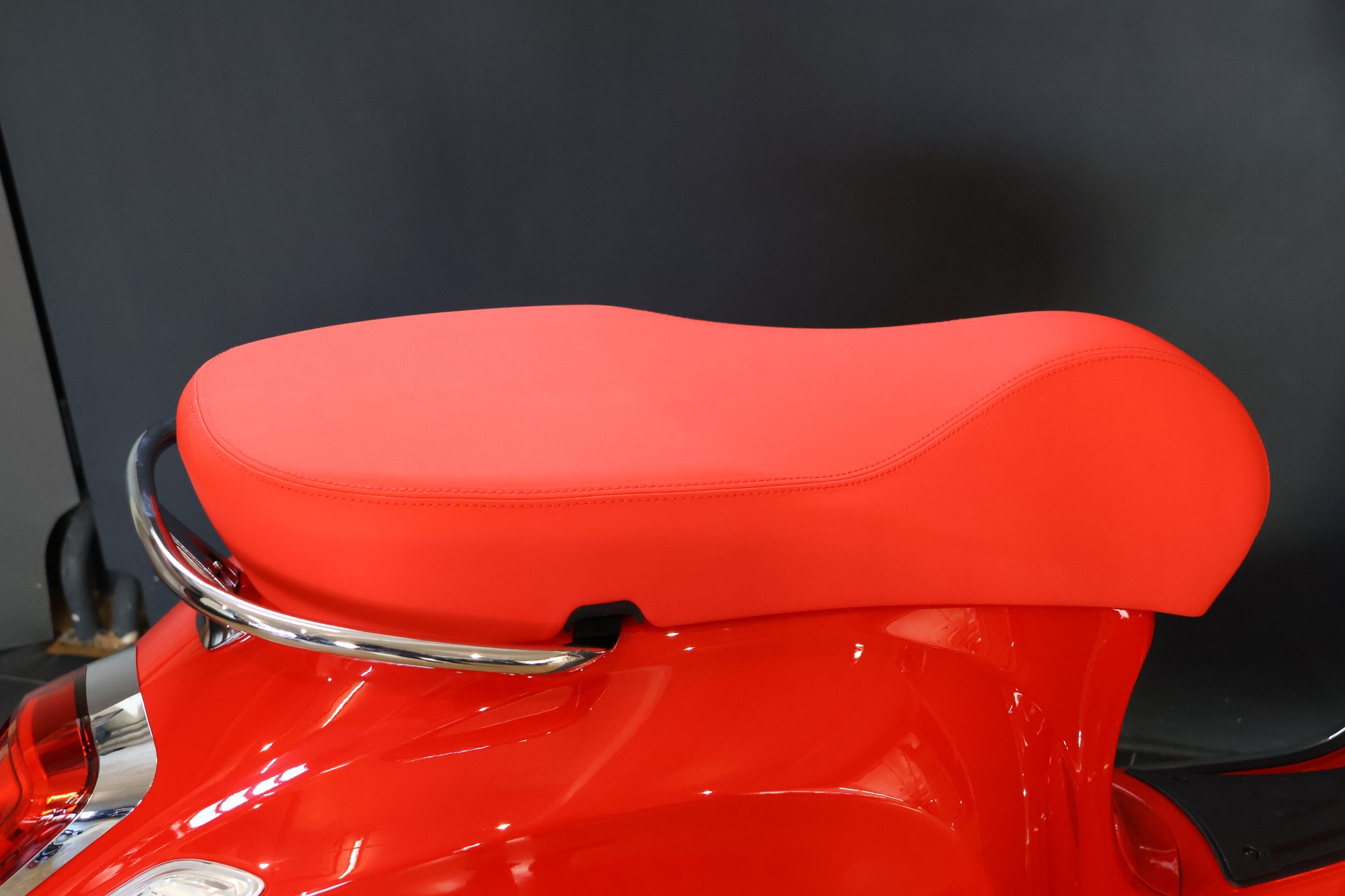 PIAGGIO Vespa Primavera 125 RED E5+ MY26 (4 Jahre Garantie)-image-14