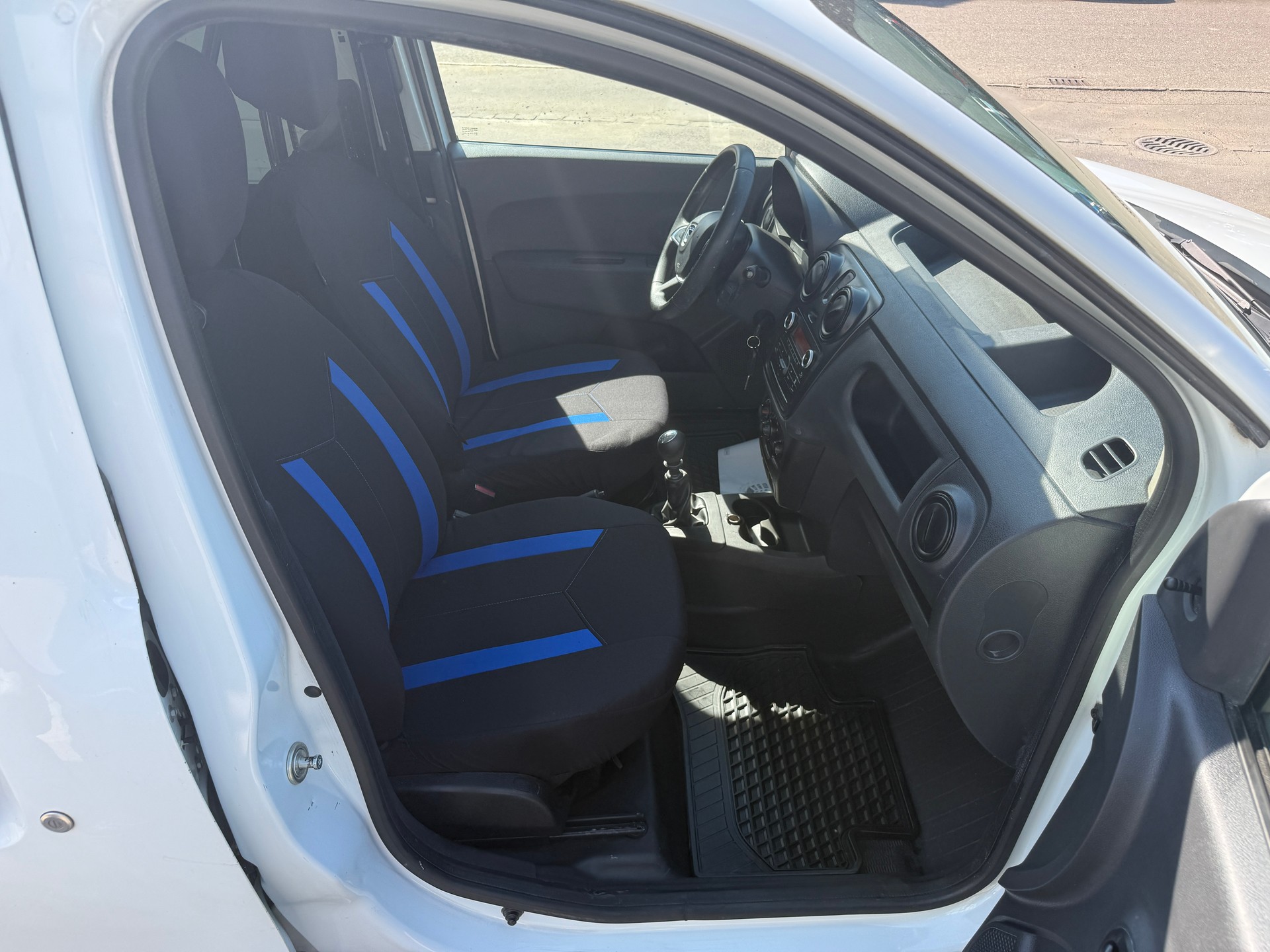 DACIA Dokker Van TCe 100 PF Essential-image-8