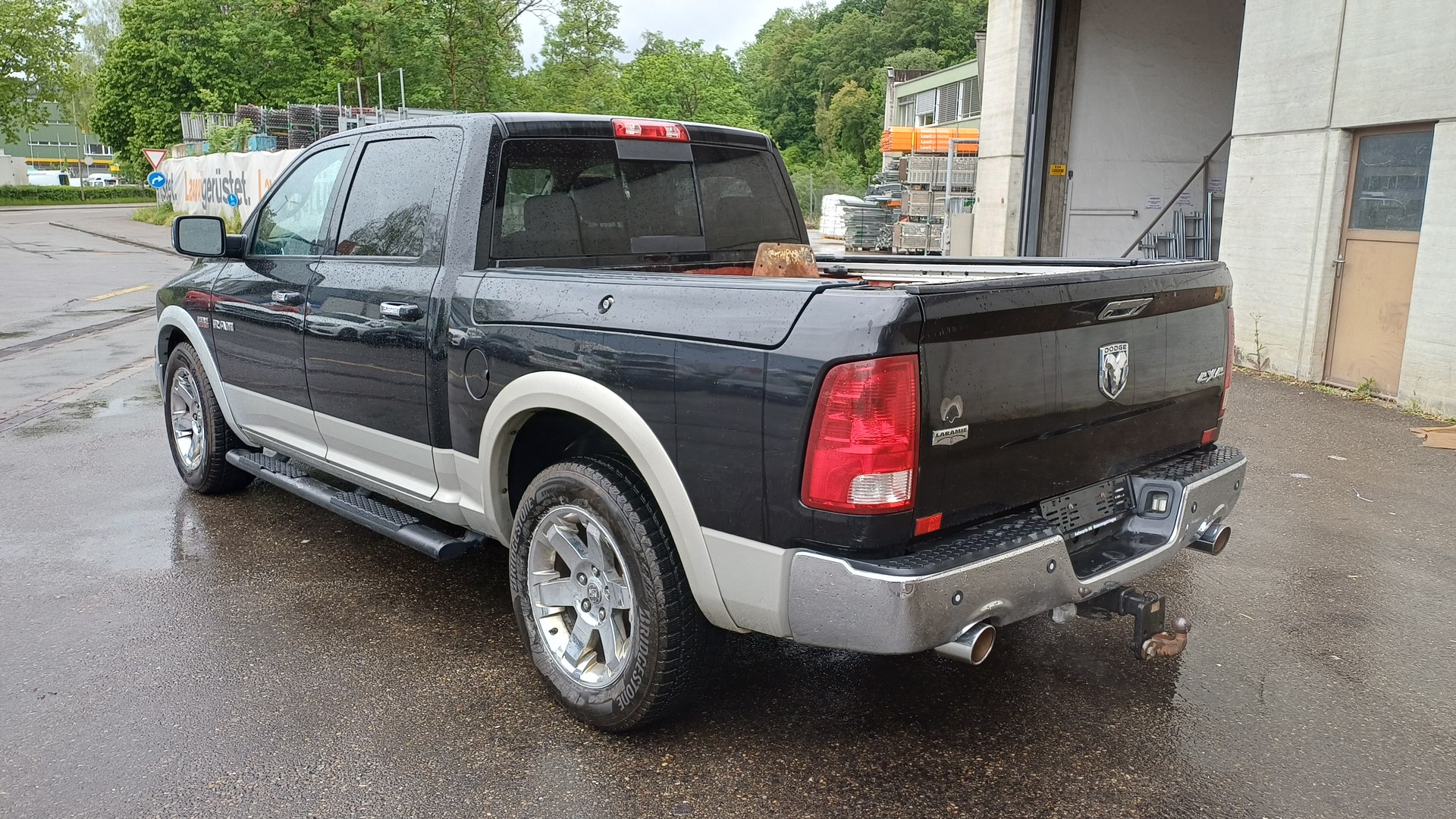 DODGE 5.7 V8 400Ps Laramie Hemmi-image-4