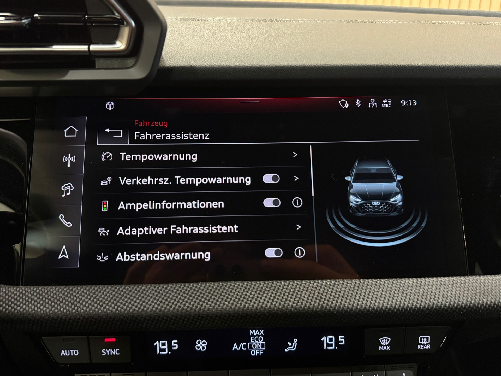 AUDI S3 Sportback TFSI quattro S-tronic-image-19