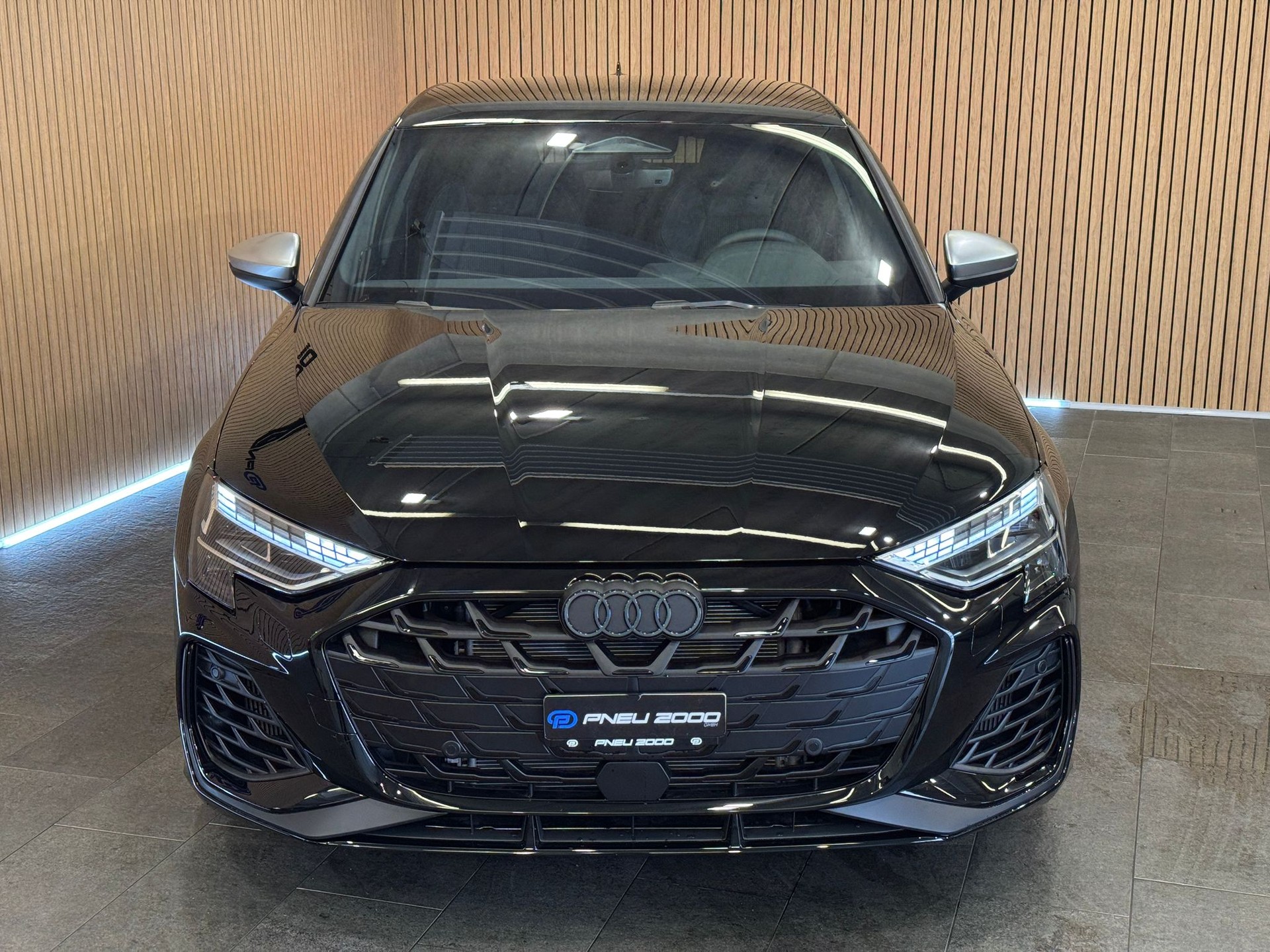 AUDI S3 Sportback TFSI quattro S-tronic-image-2