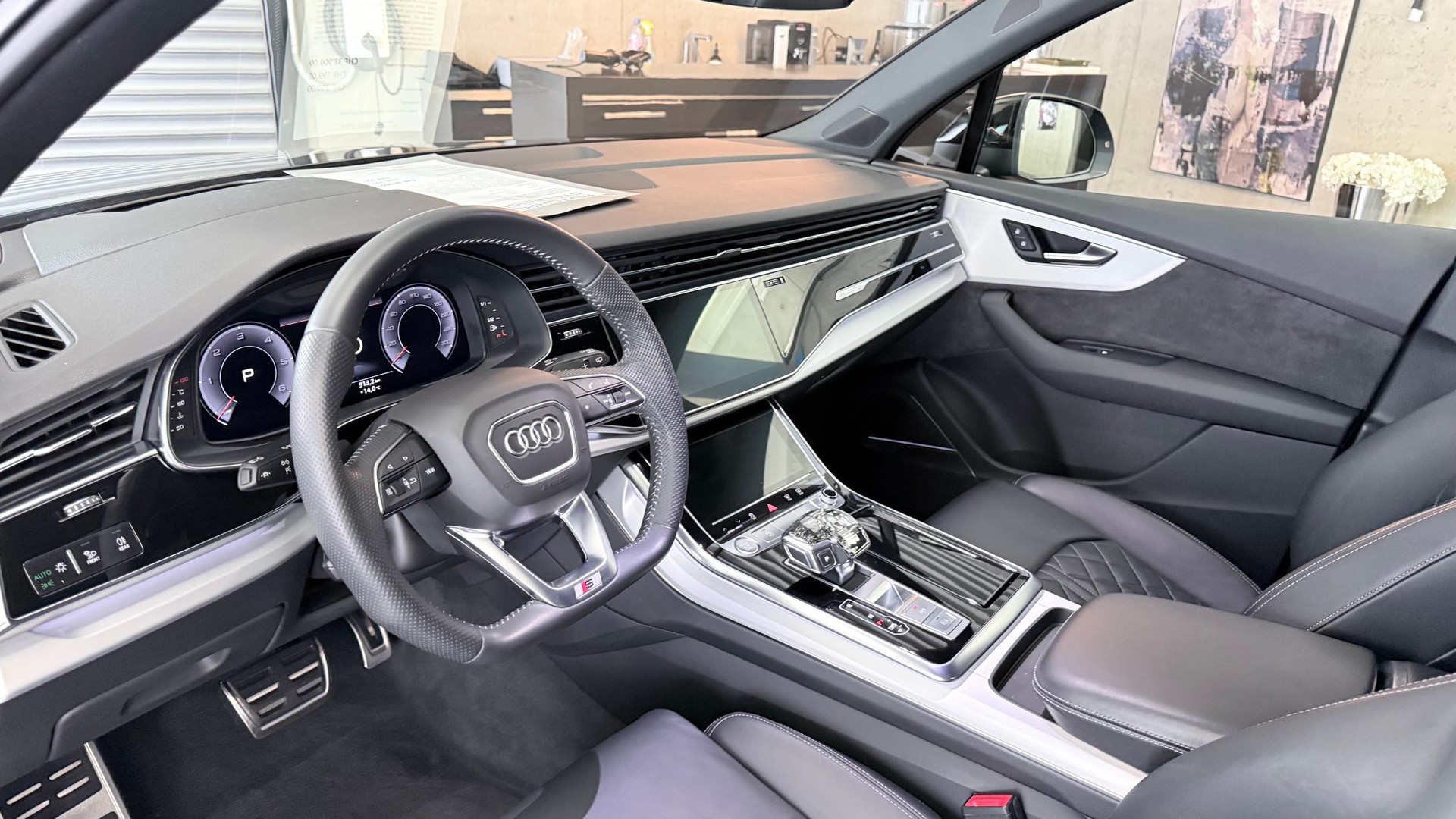 AUDI Q7 3.0 50 TDI S Line quattro T-Tronic-image-18