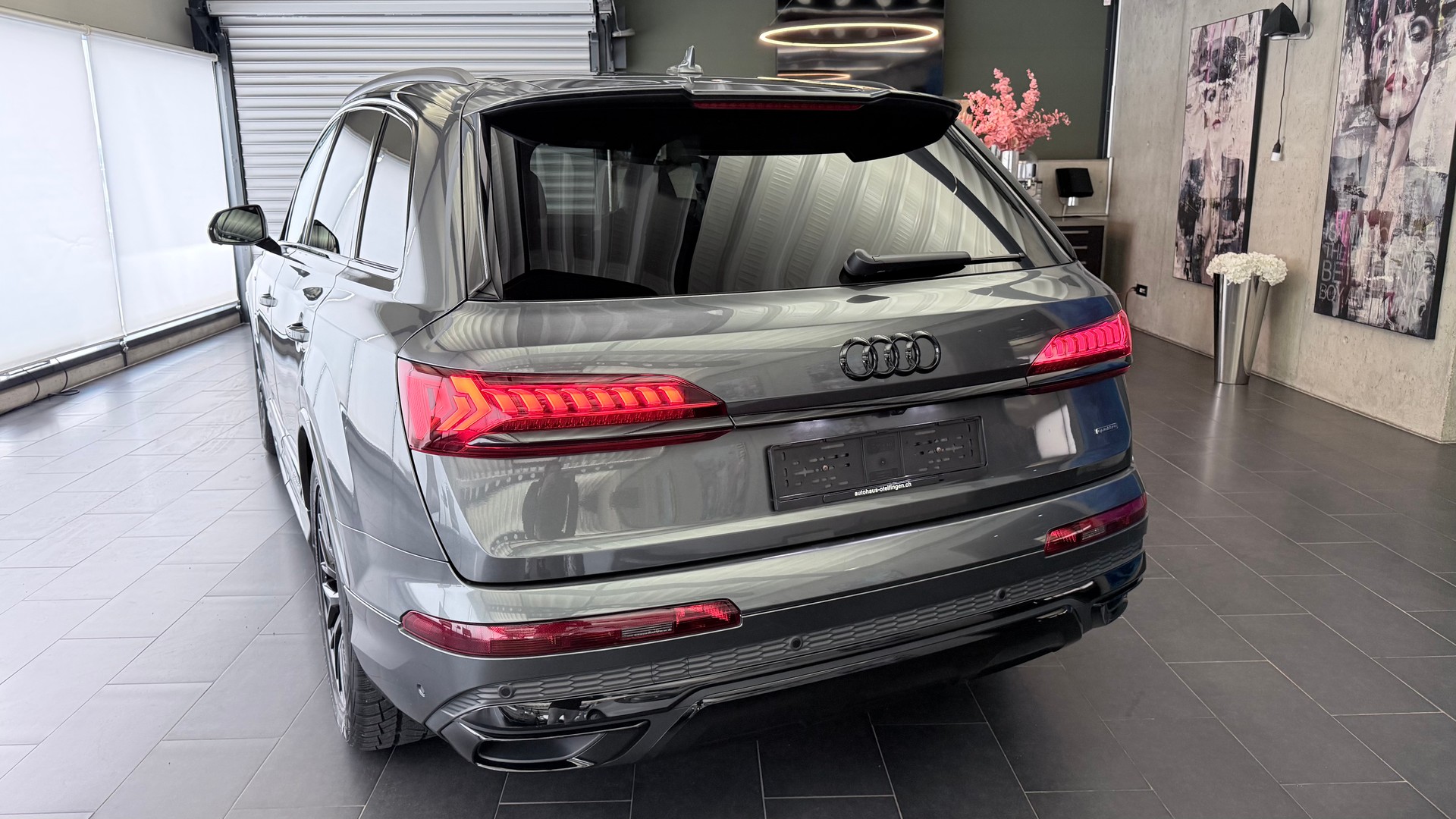 AUDI Q7 3.0 50 TDI S Line quattro T-Tronic-image-5