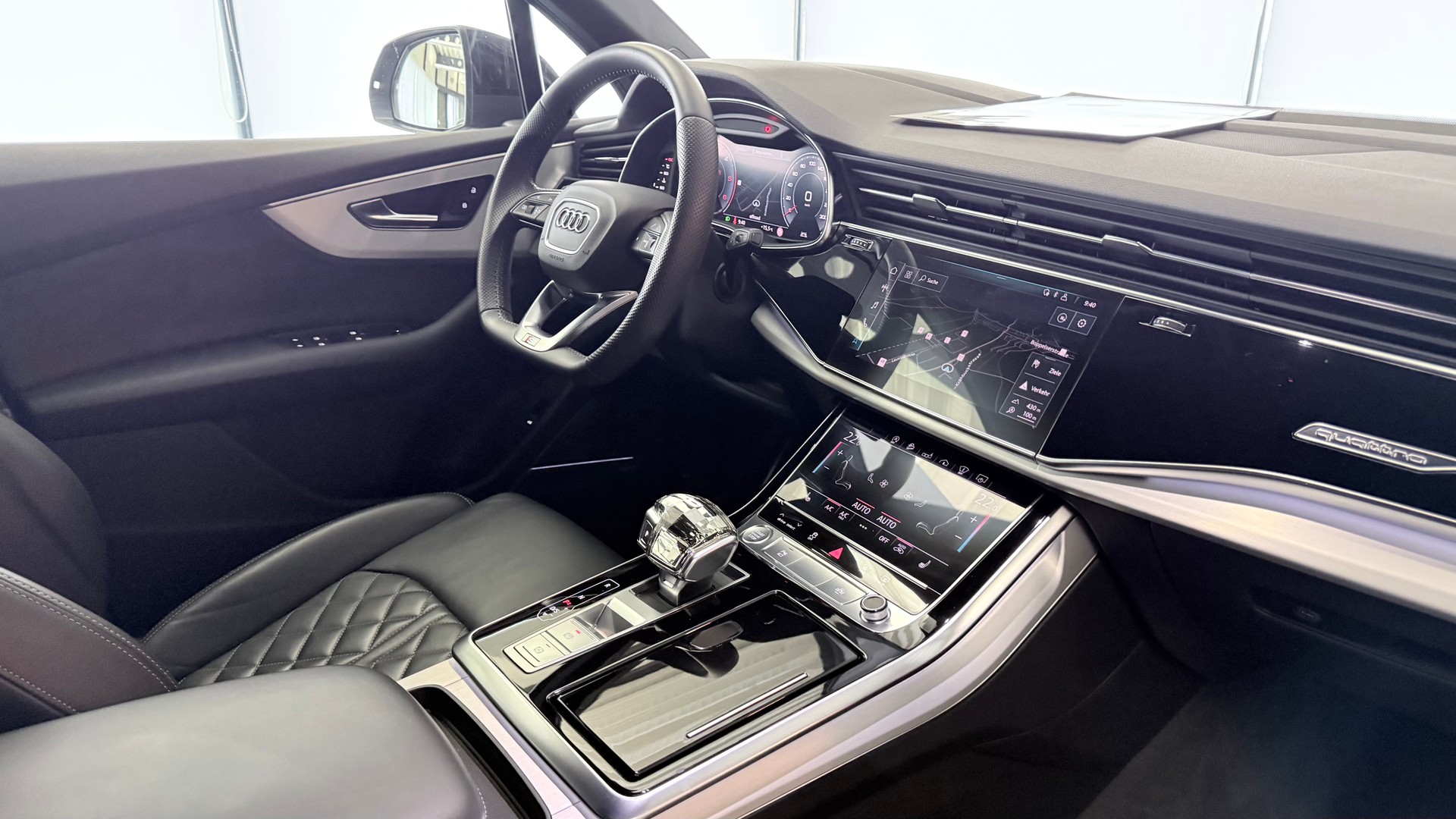AUDI Q7 3.0 50 TDI S Line quattro T-Tronic-showroom-element-2