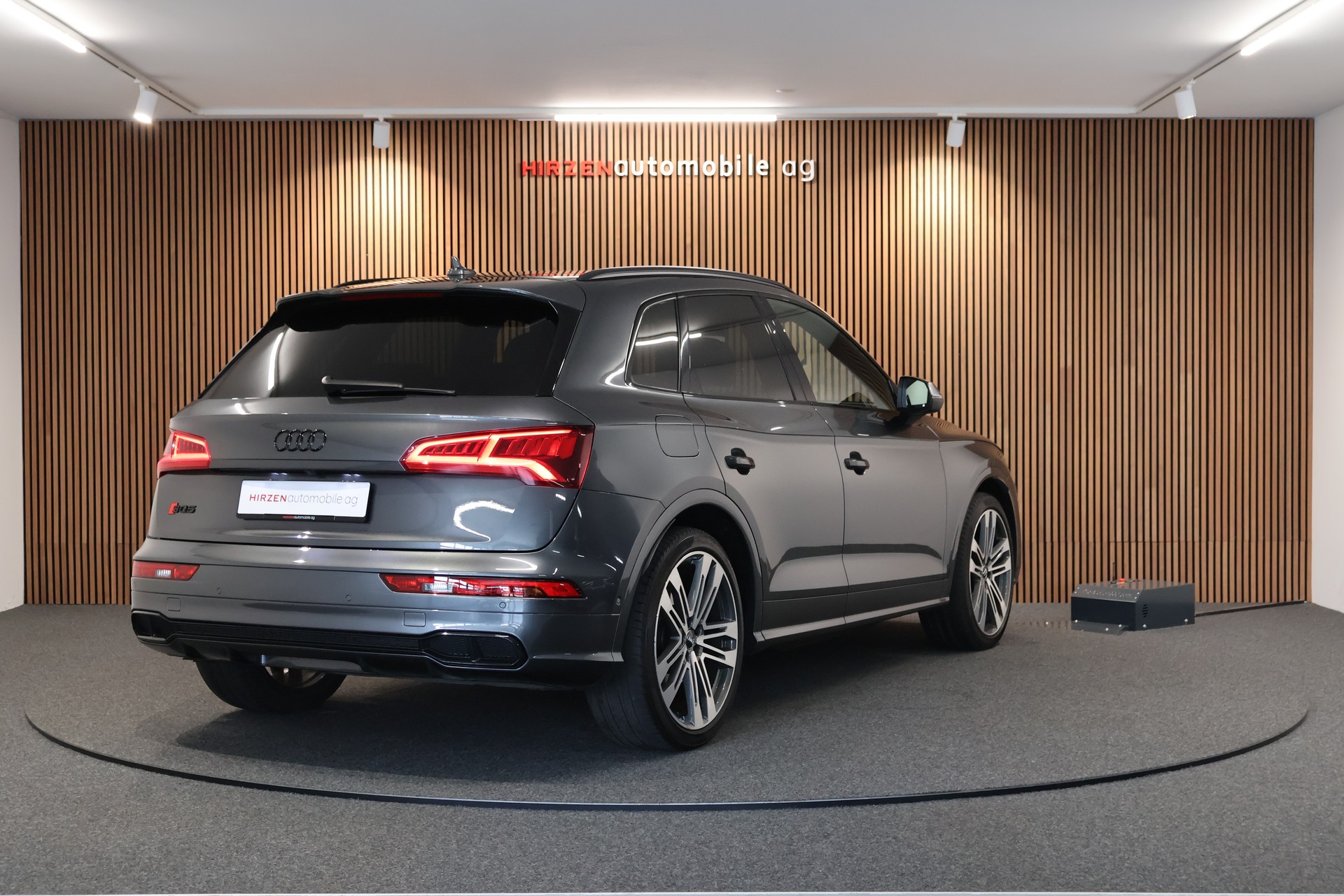 AUDI SQ5 TDI quattro tiptronic-image-4