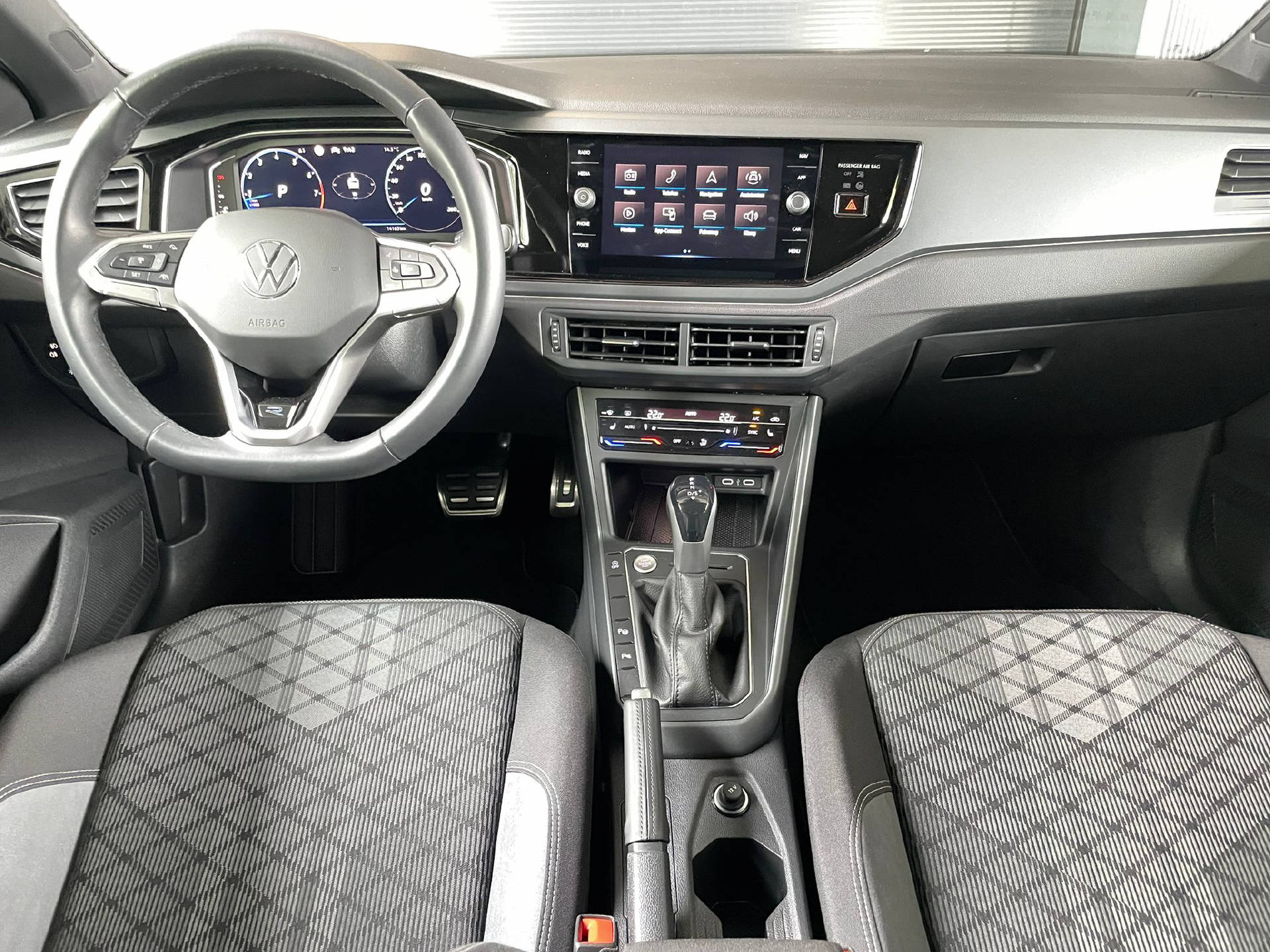 VW Taigo 1.5 TSI R-Line DSG-image-6
