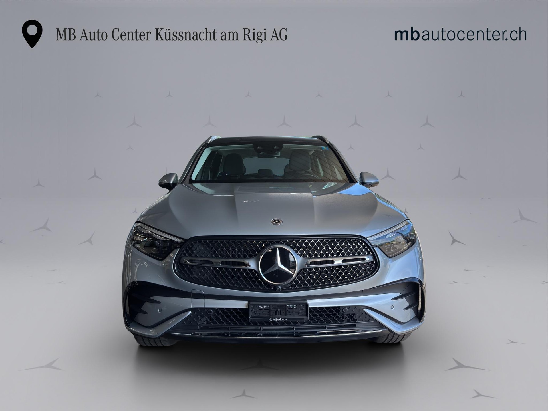 MERCEDES-BENZ GLC 300 AMG Line 4matic-image-1