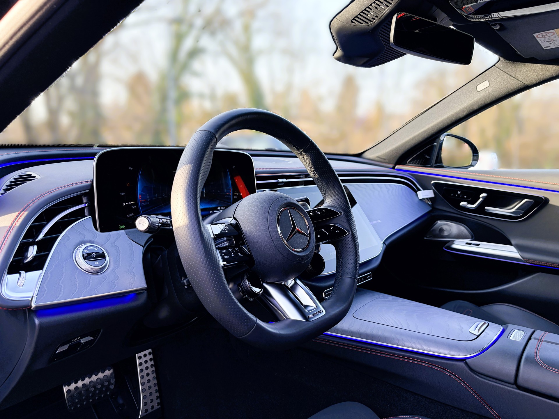 MERCEDES-BENZ E 53 Hybrid T 4Matic+ 9G-Tronic-image-4