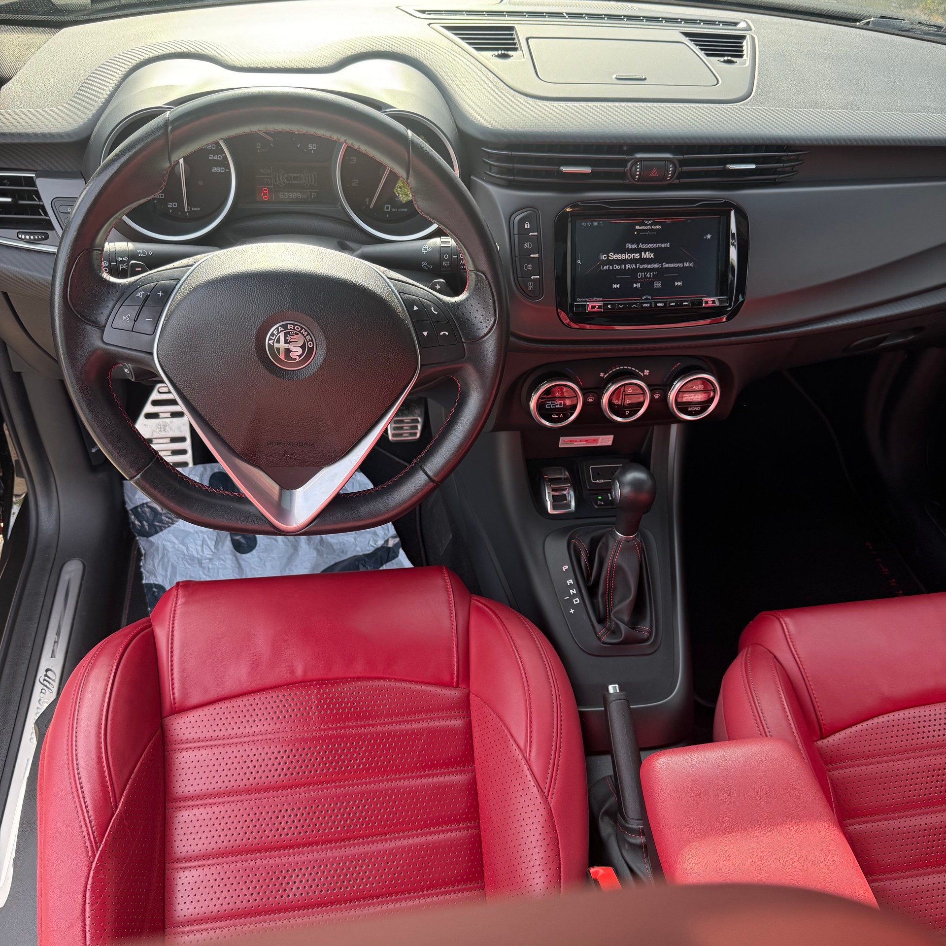 ALFA ROMEO Giulietta 1750 TBi Veloce * LEDER ROT / PANORAMA-DACH / ZAHNRIEMEN ERSETZT*-image-13