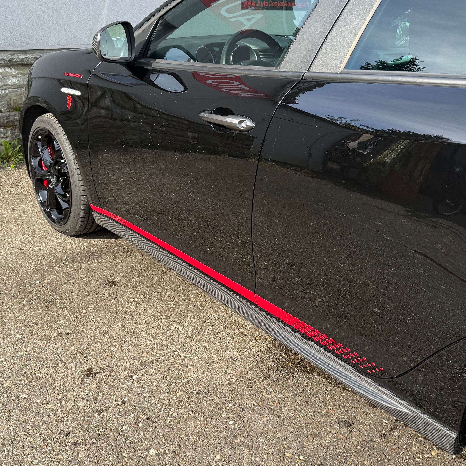 ALFA ROMEO Giulietta 1750 TBi Veloce * LEDER ROT / PANORAMA-DACH / ZAHNRIEMEN ERSETZT*-image-26