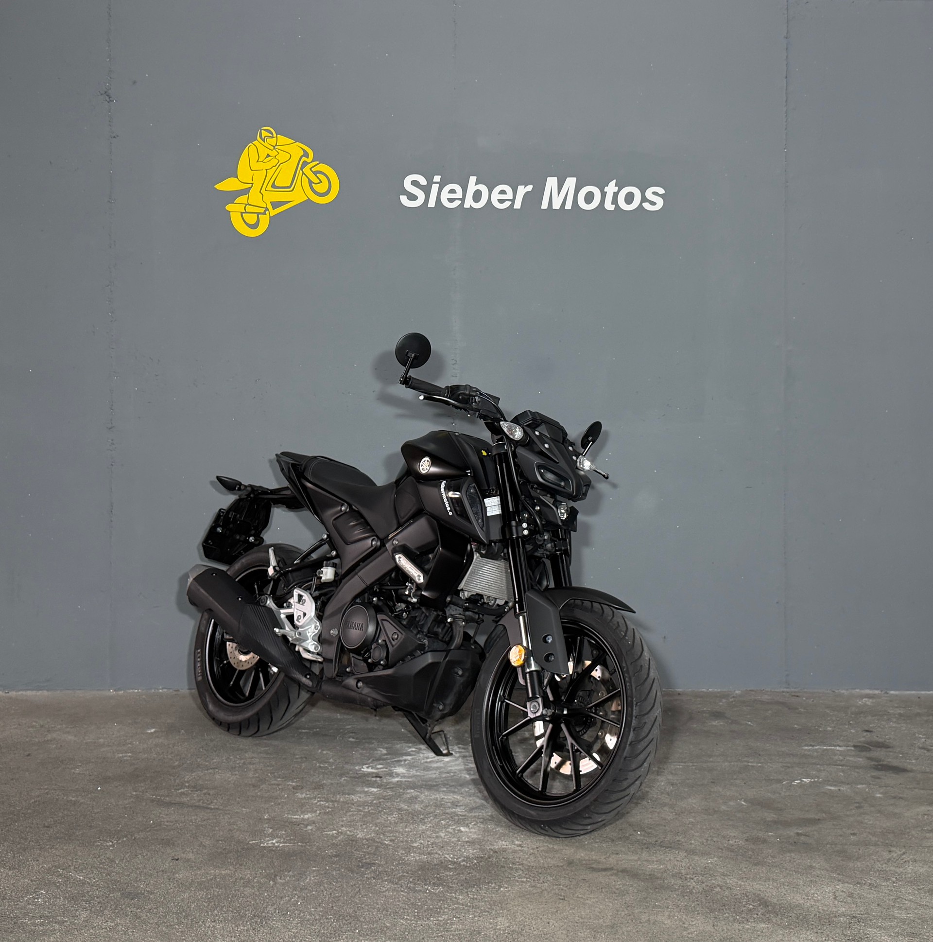 YAMAHA MT-125 ABS-showroom-element-1