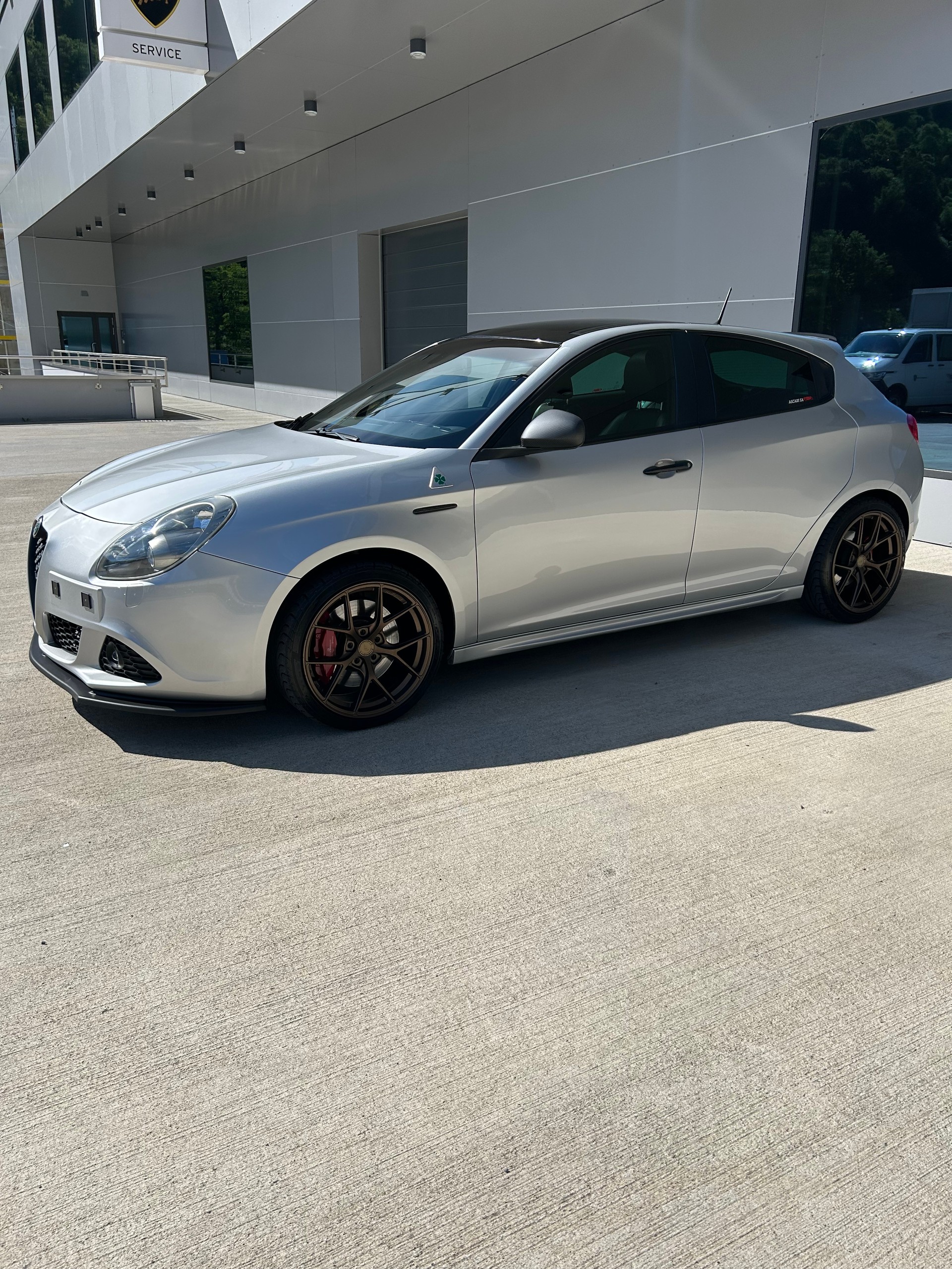 ALFA ROMEO 1750 TBi Quadrifoglio Verde-image-2