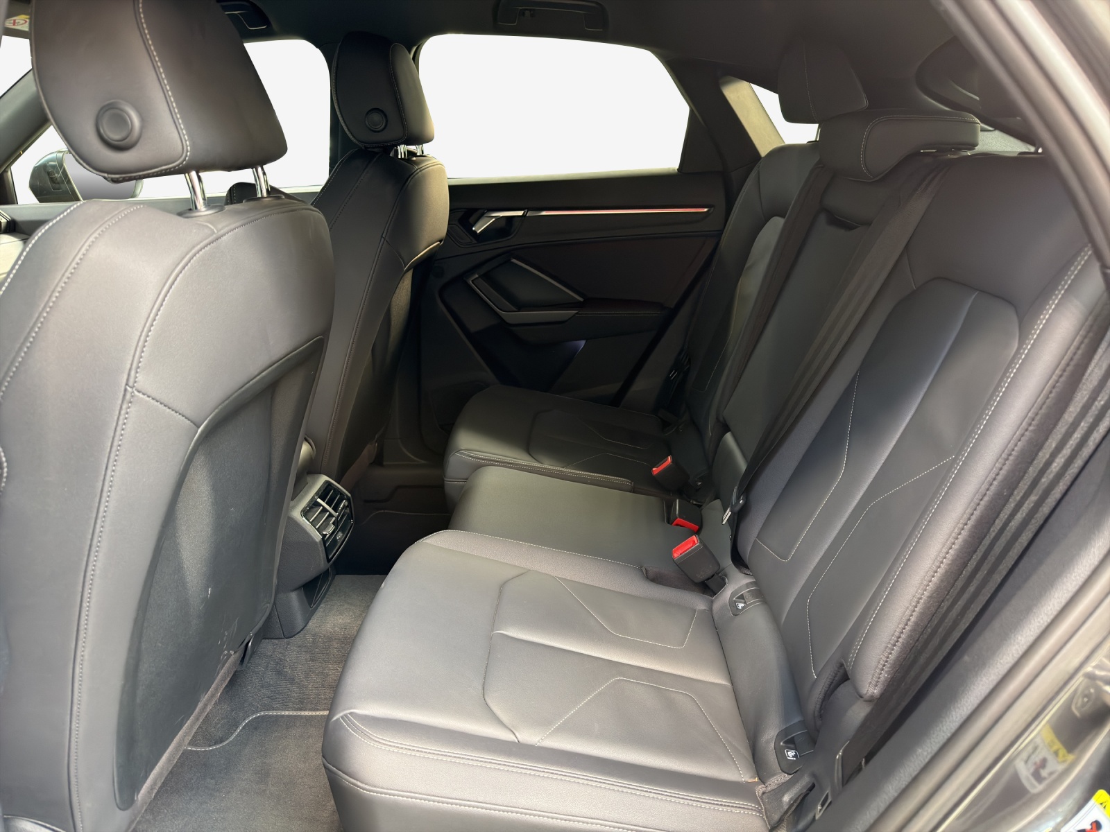 AUDI Q3 Sportback 45 TFSI e S line Attraction S-tronic-image-12