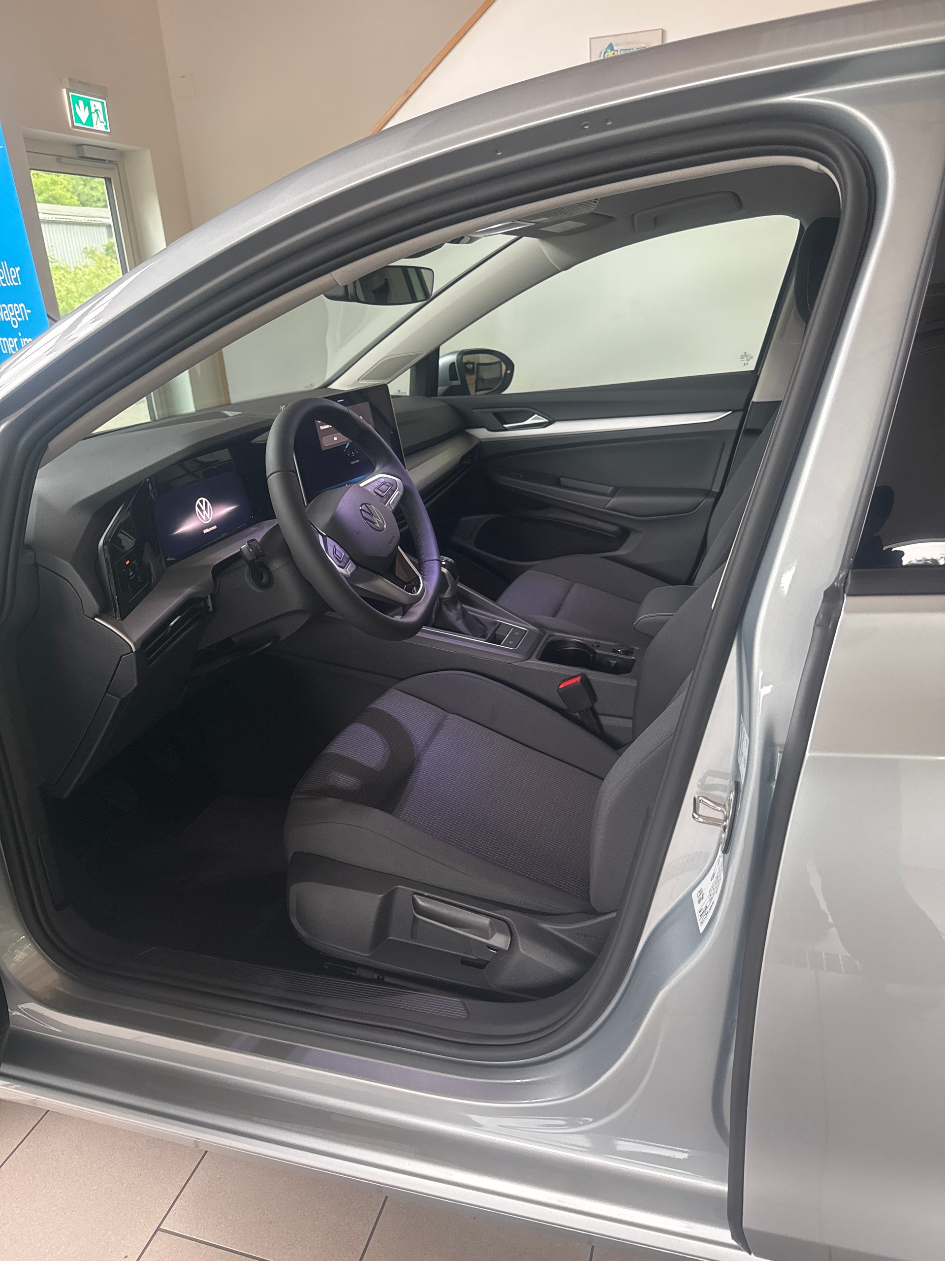 VW Golf BA 1.5 TSI 116PS 6G 1500ccm 115PS/85kW 4 Zylinder TSI Benzin-image-3