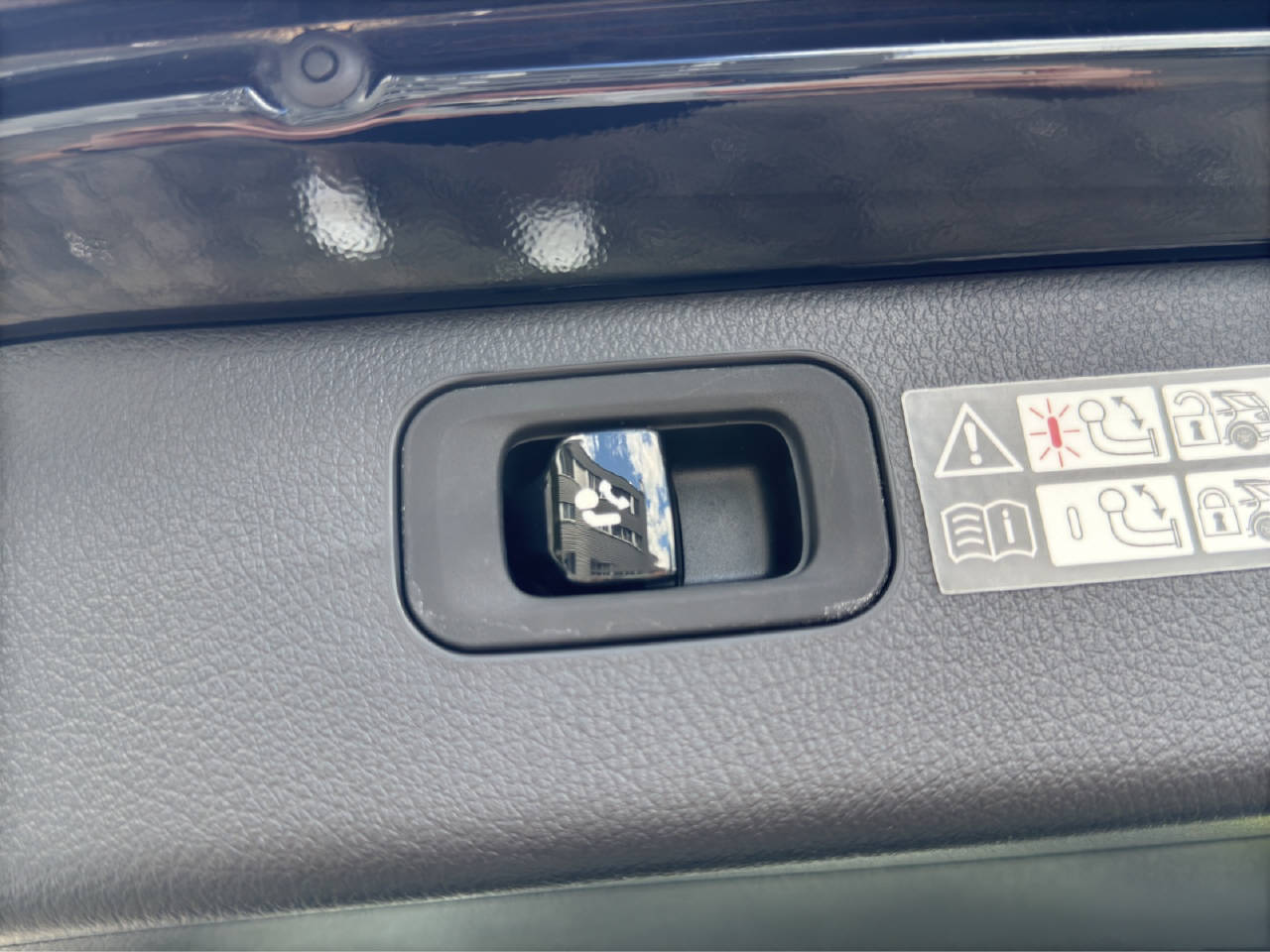 MERCEDES-BENZ C 220 d All-Terrain Avantgarde 4matic Kombi-image-14