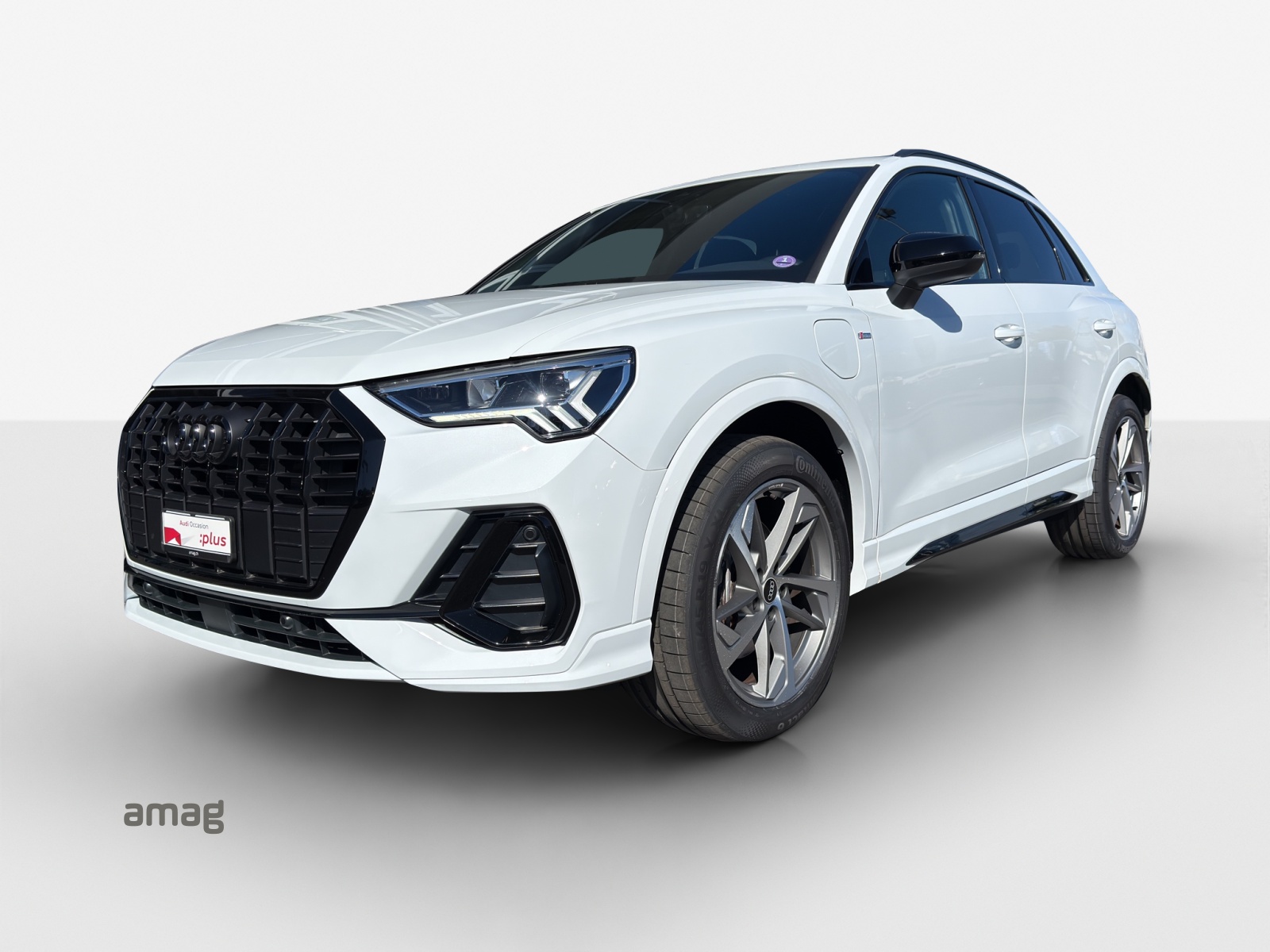 AUDI Q3 45 TFSI e S line Attraction S-tronic-image-0