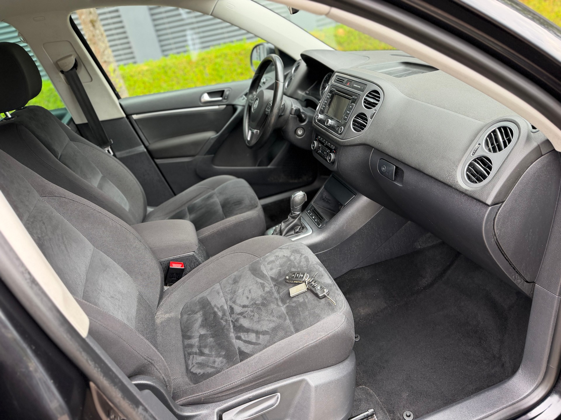 VW Tiguan 2.0 TDI BlueMotion Track&Style 4Motion-image-11