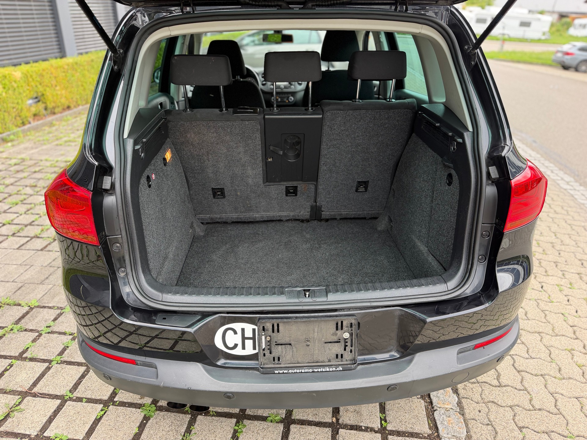 VW Tiguan 2.0 TDI BlueMotion Track&Style 4Motion-image-13