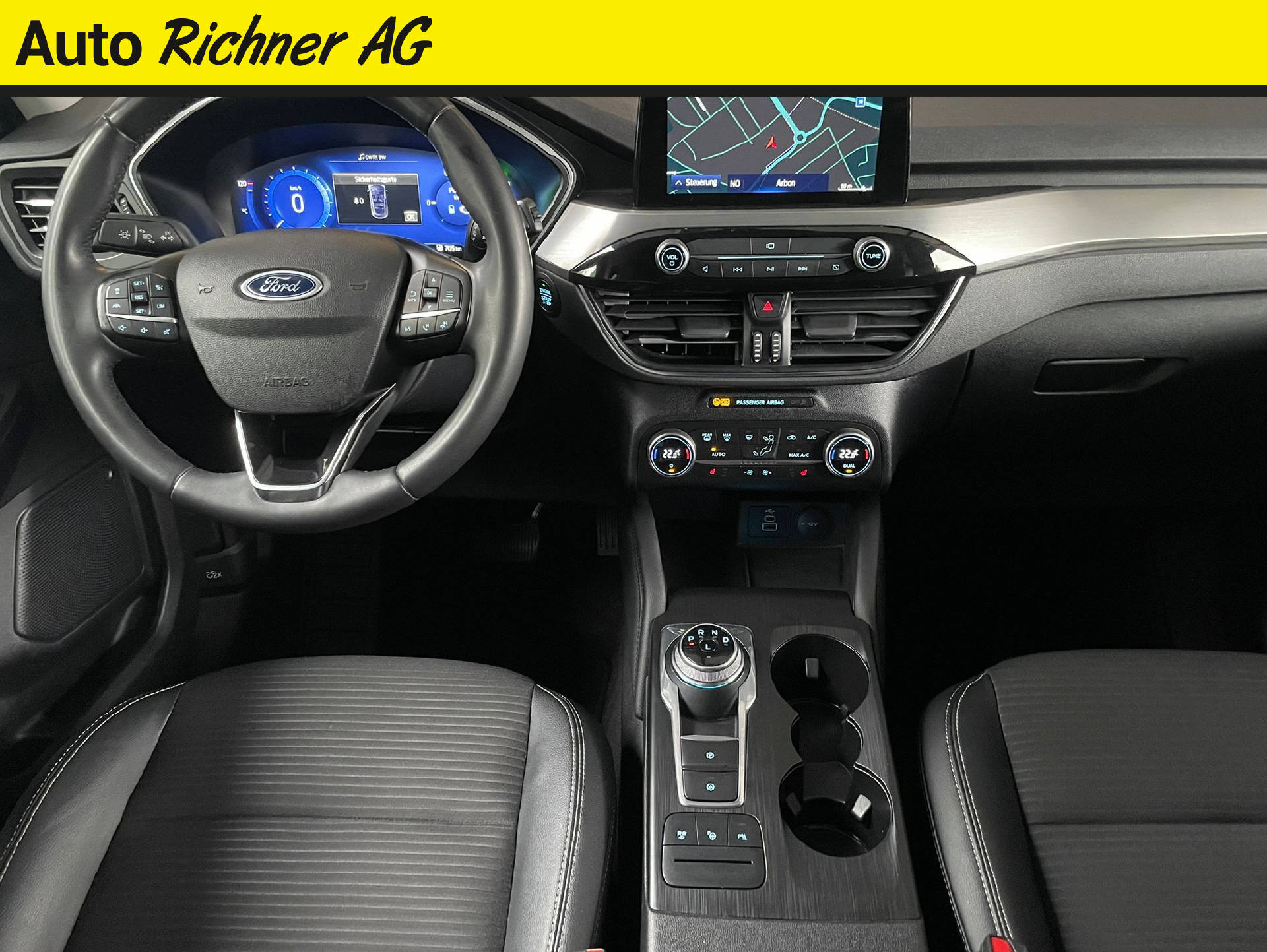 FORD Kuga 2.5 Hybrid Titanium X 4x4-image-5