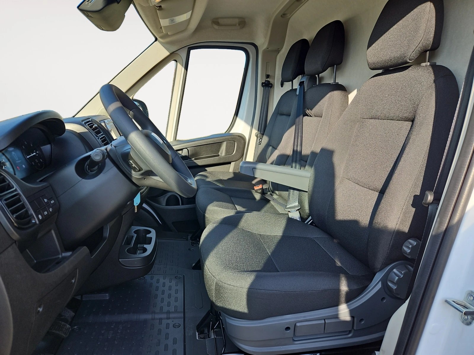 FIAT Ducato 30 L2H1 Easy Pro-image-12